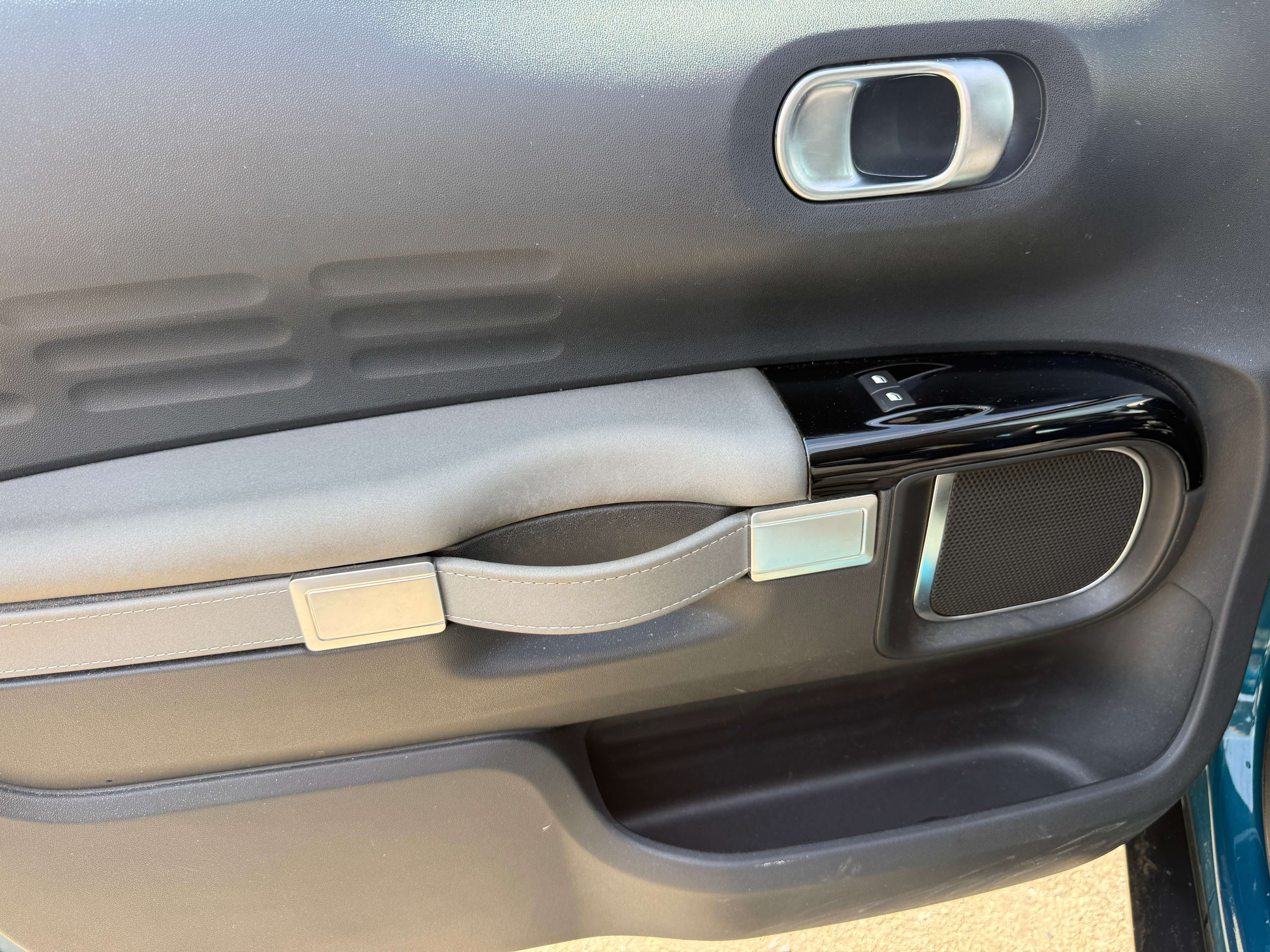 Citroen C4 Cactus C4 Cactus 1.2 PureTech Shine (EU6.2)