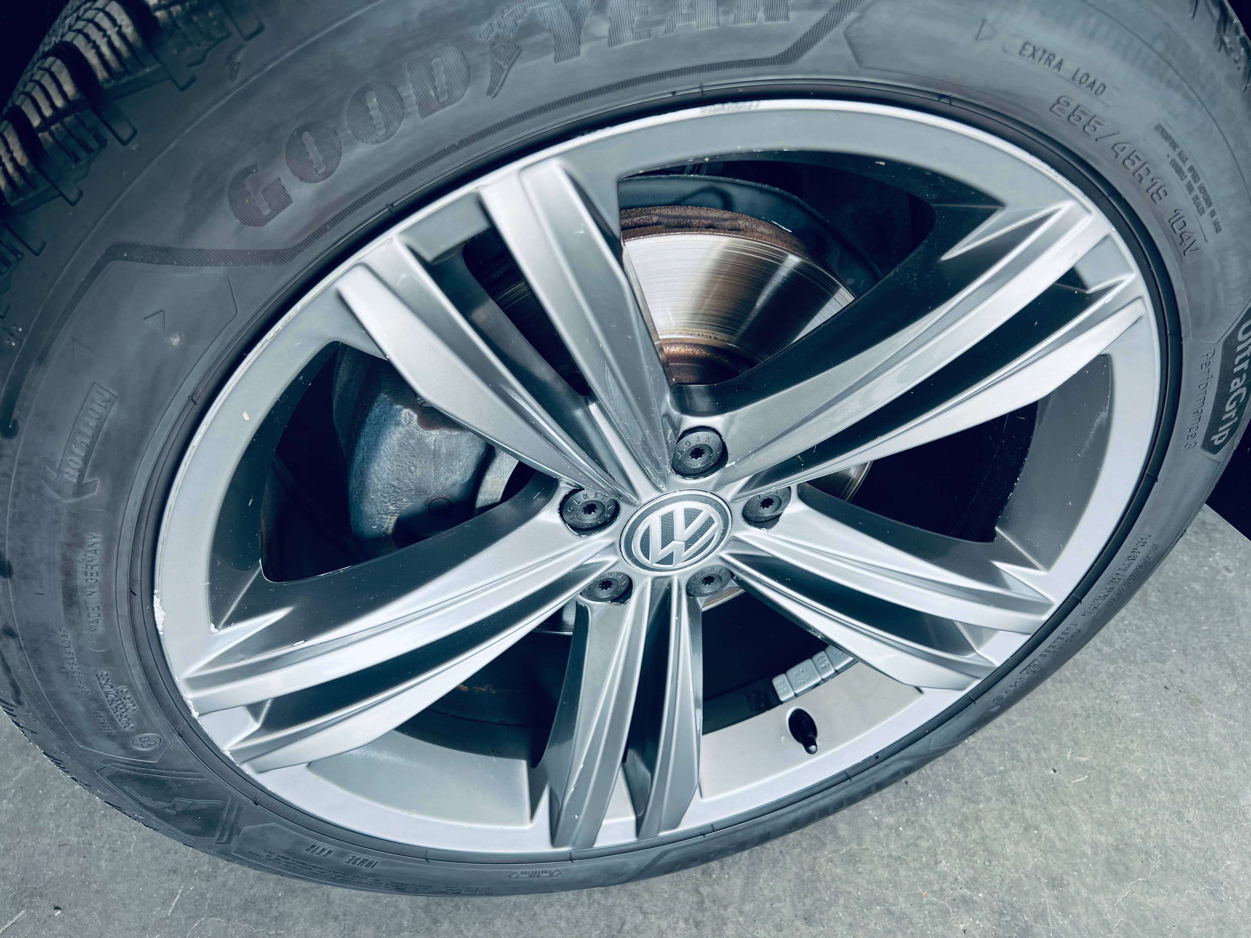 Volkswagen Tiguan Allspace 1.5 TSI Highline DSG R-Line 7PL+NAVI+PANO+TVA+CARNET+GARANTIE