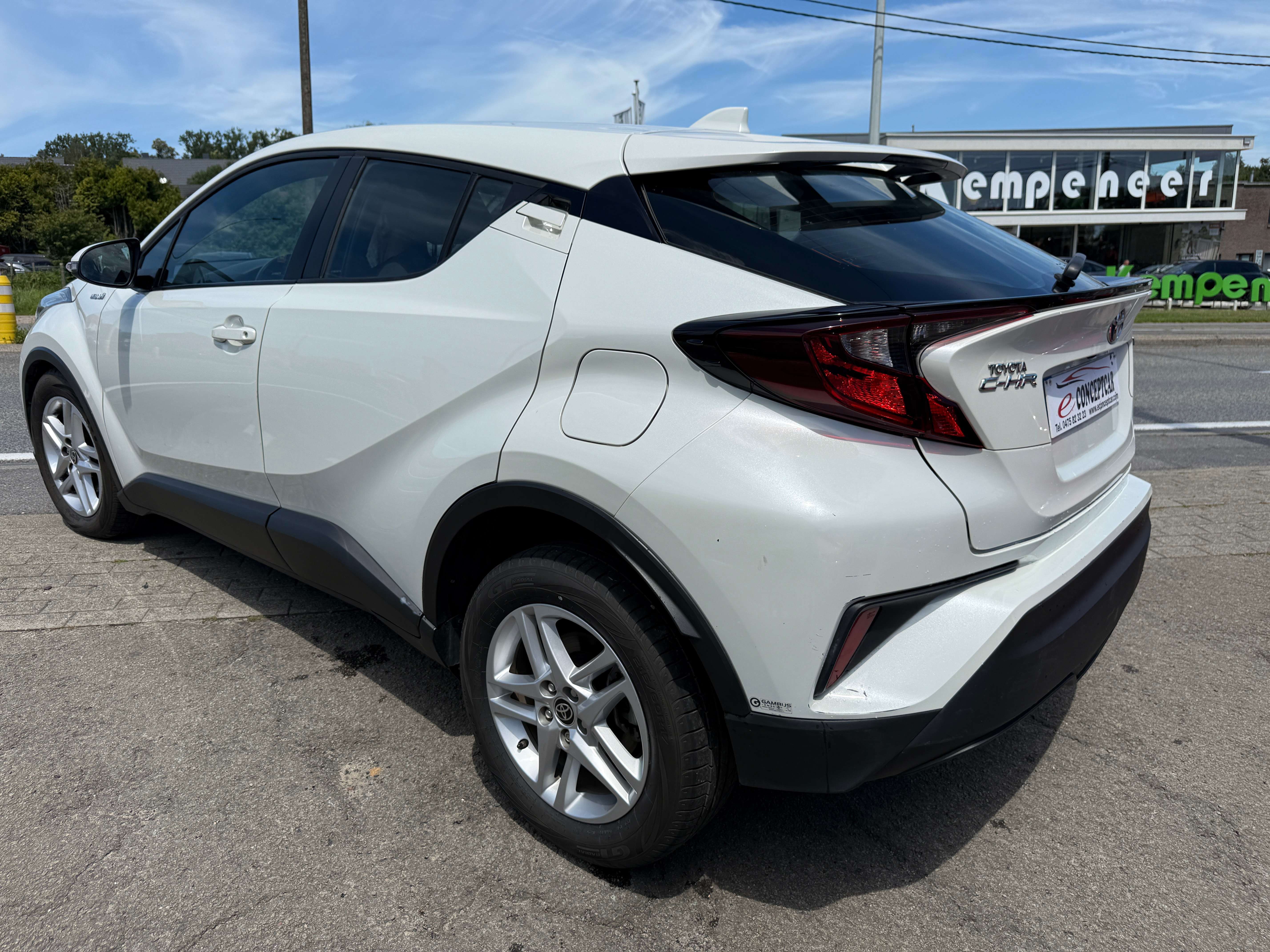 Toyota C-HR C-HR Hybrid 1.8i VVT-i C-Enter E-CVT (EU6AP)