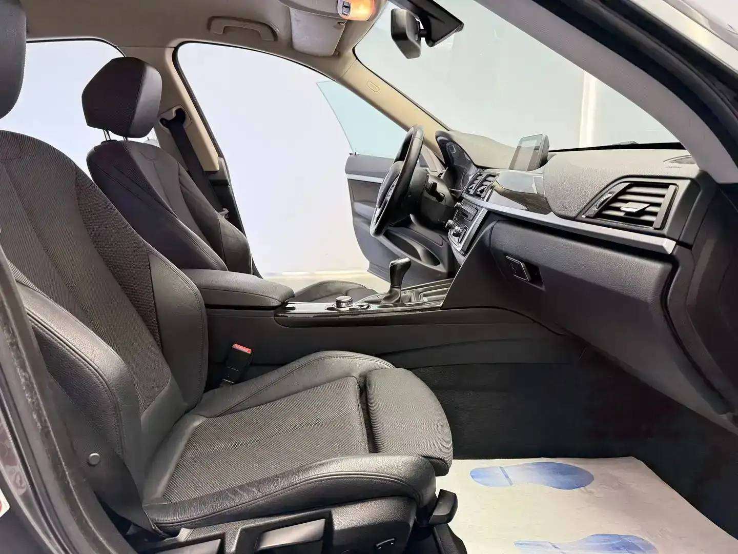 BMW 318 d Gran Turismo *CRUISE CONTROL*CAPTEUR AV+AR*GARANTIE*
