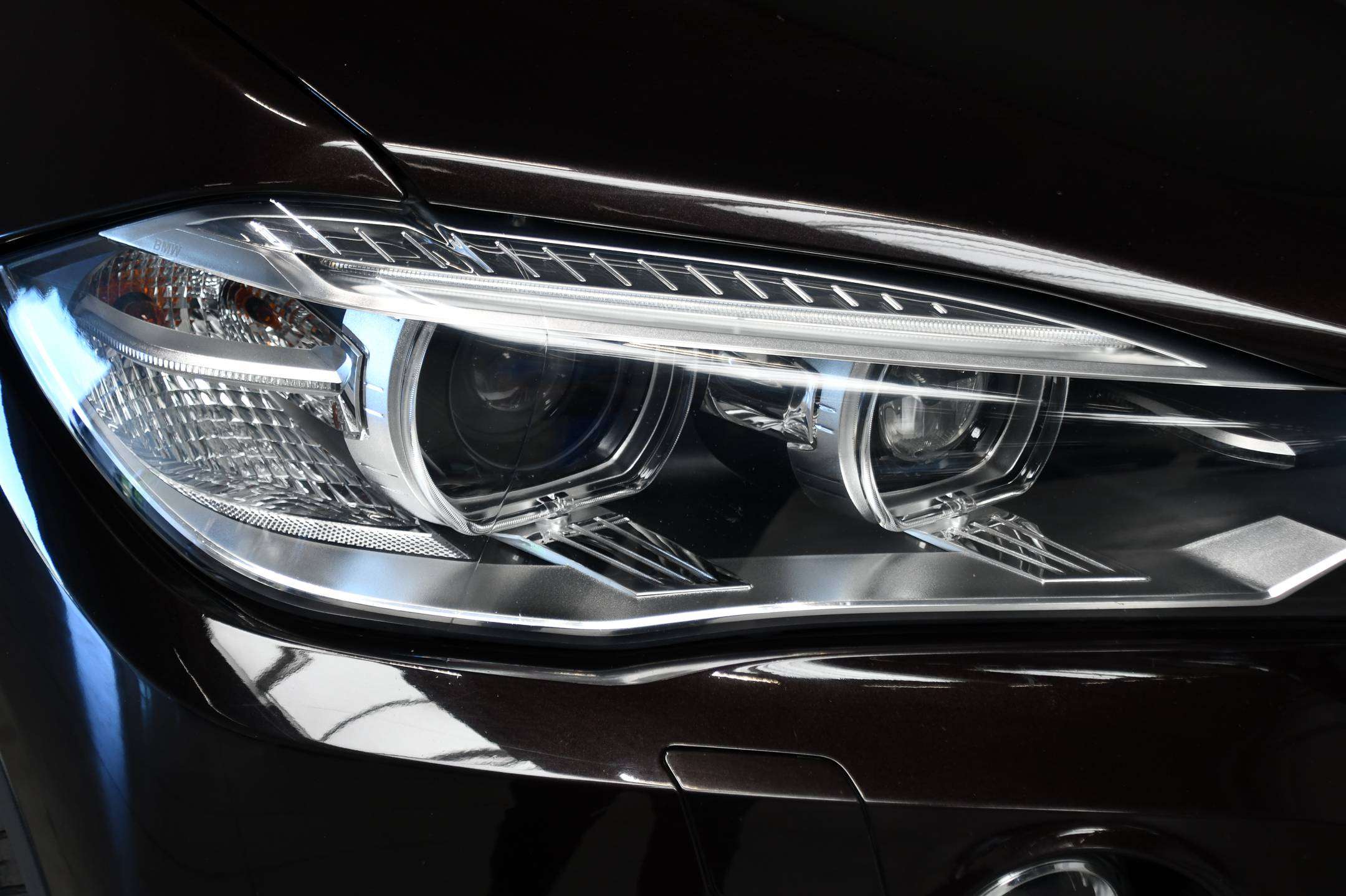 BMW X5 25d - TOPSTAAT! -  xDrive - HUD -  Memory - Cruise - Comfort seats
