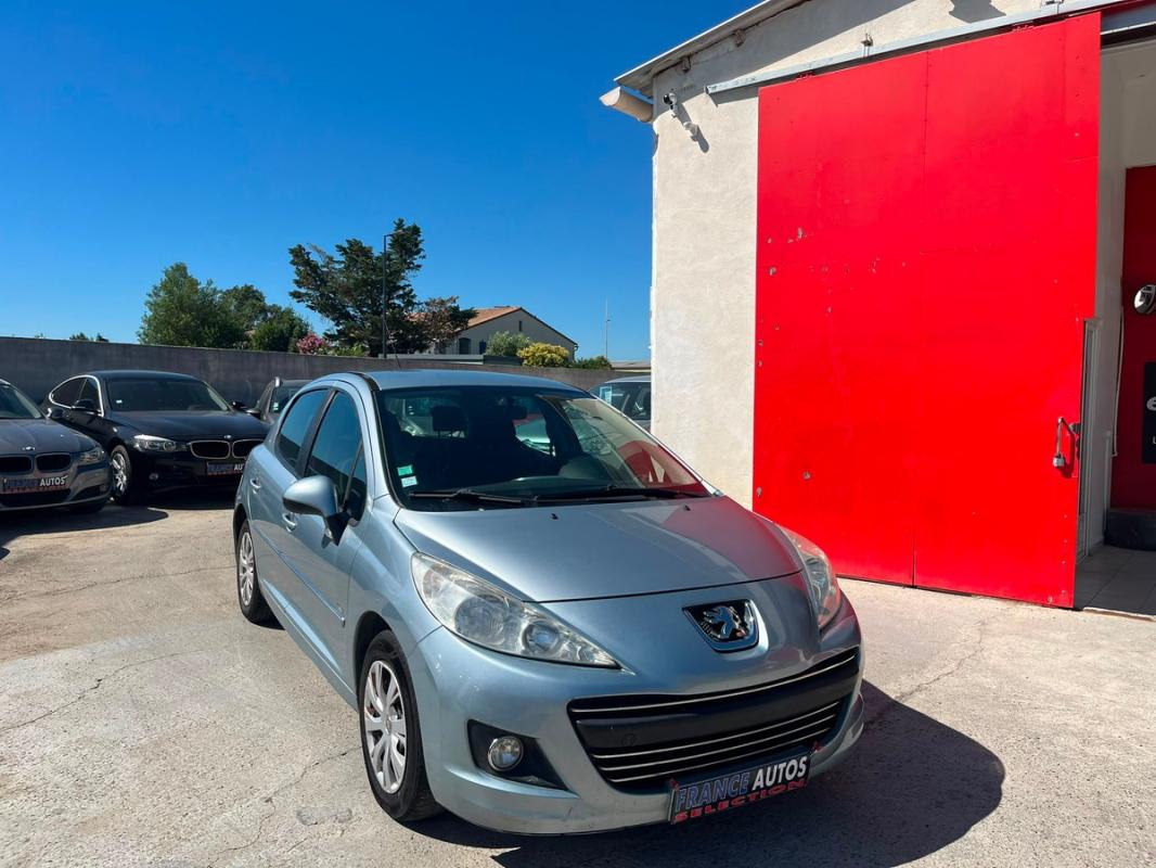 Peugeot 207 1.6 HDI 90 CH 5 PORTES – ENTIÈREMENT RÉVISÉE & GARANTIE 12 MOIS EN EUROPE