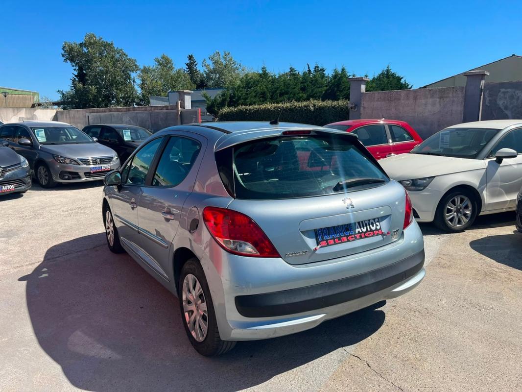 Peugeot 207 1.6 HDI 90 CH 5 PORTES – ENTIÈREMENT RÉVISÉE & GARANTIE 12 MOIS EN EUROPE