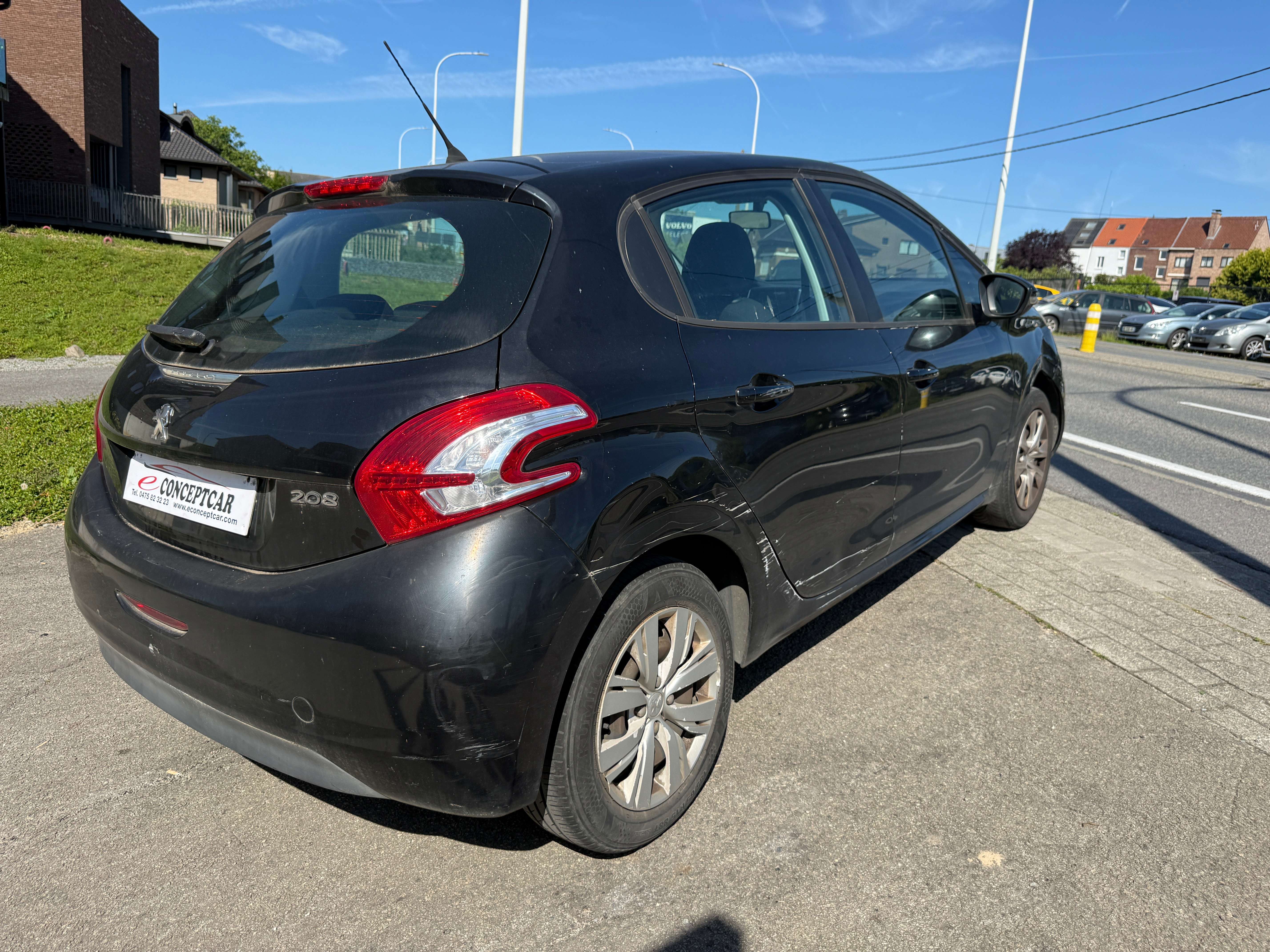 Peugeot 208 208 1.2i Access // EXPORT //