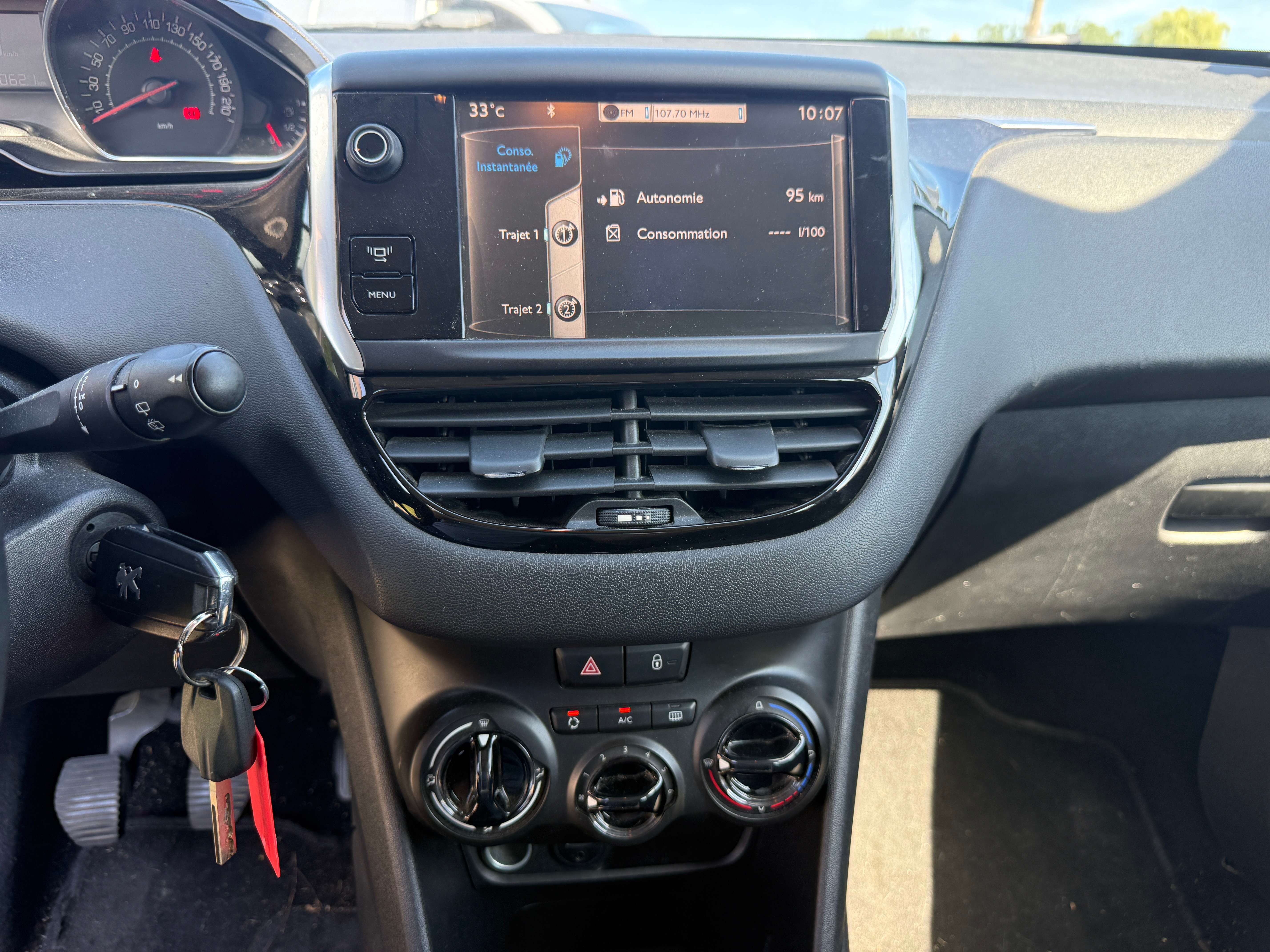 Peugeot 208 208 1.2i Access // EXPORT //