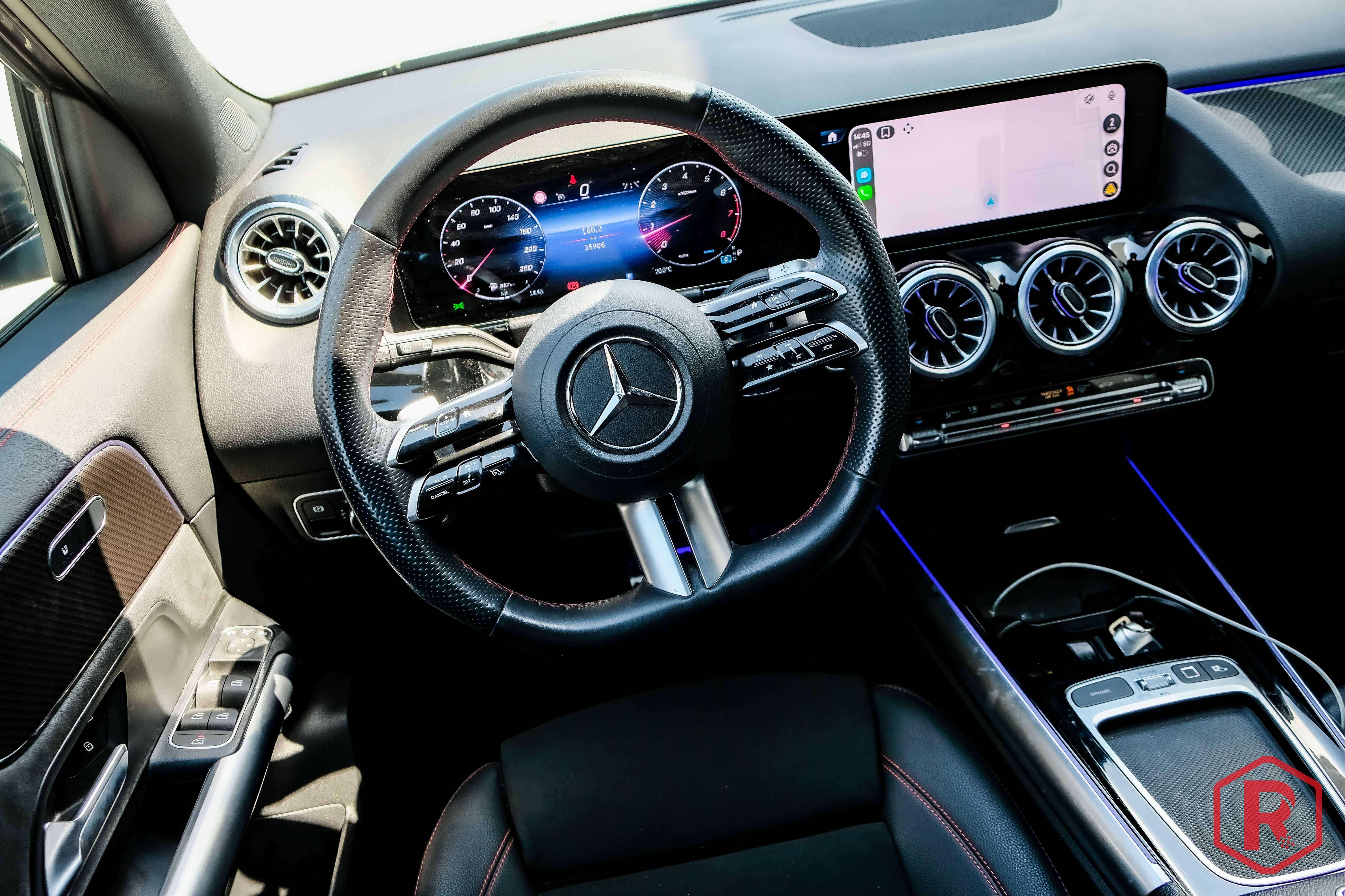 Mercedes-Benz GLA 180 AMG Pano Benzine Automaat Garantie