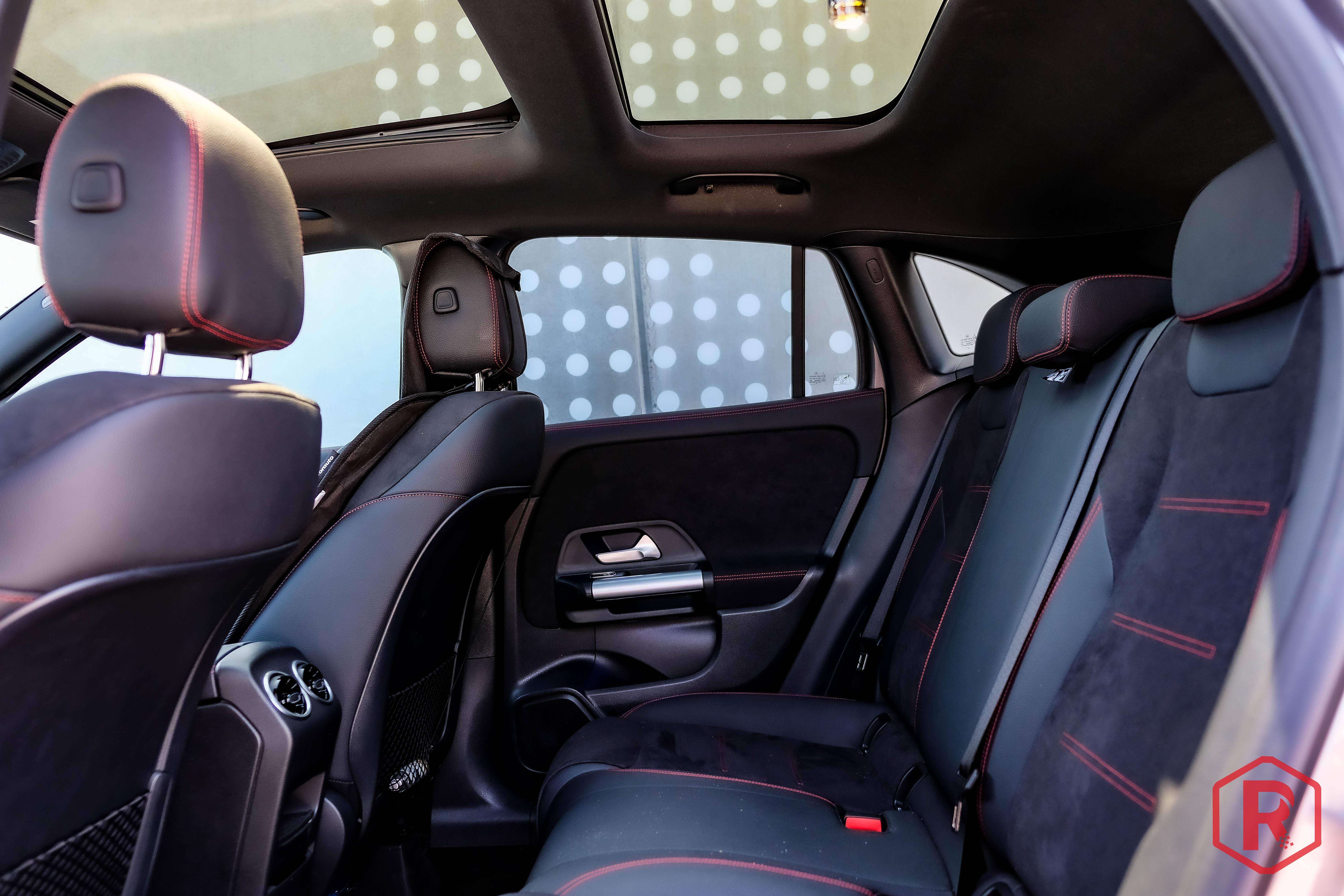 Mercedes-Benz GLA 180 AMG Pano Benzine Automaat Garantie