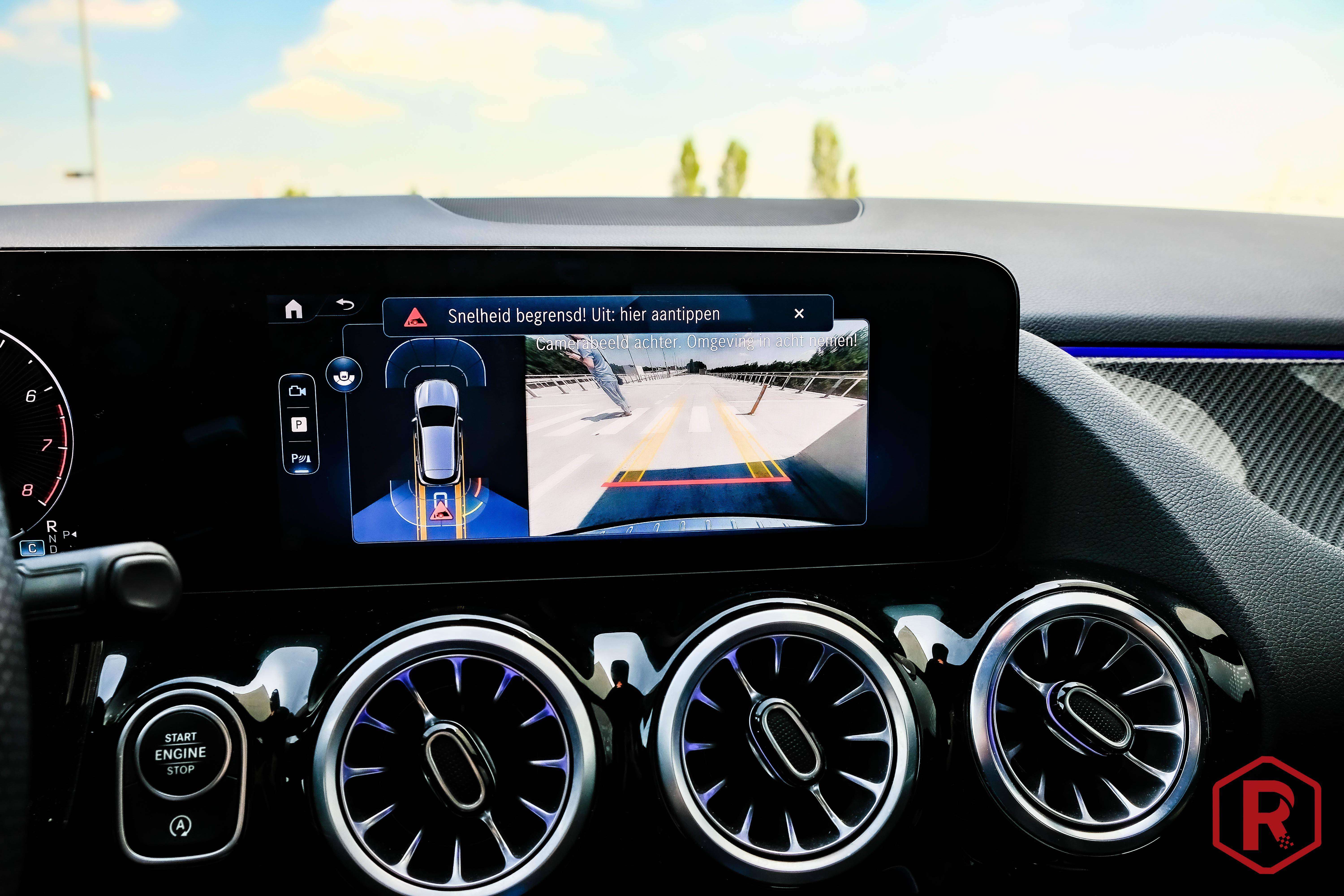 Mercedes-Benz GLA 180 AMG Pano Benzine Automaat Garantie