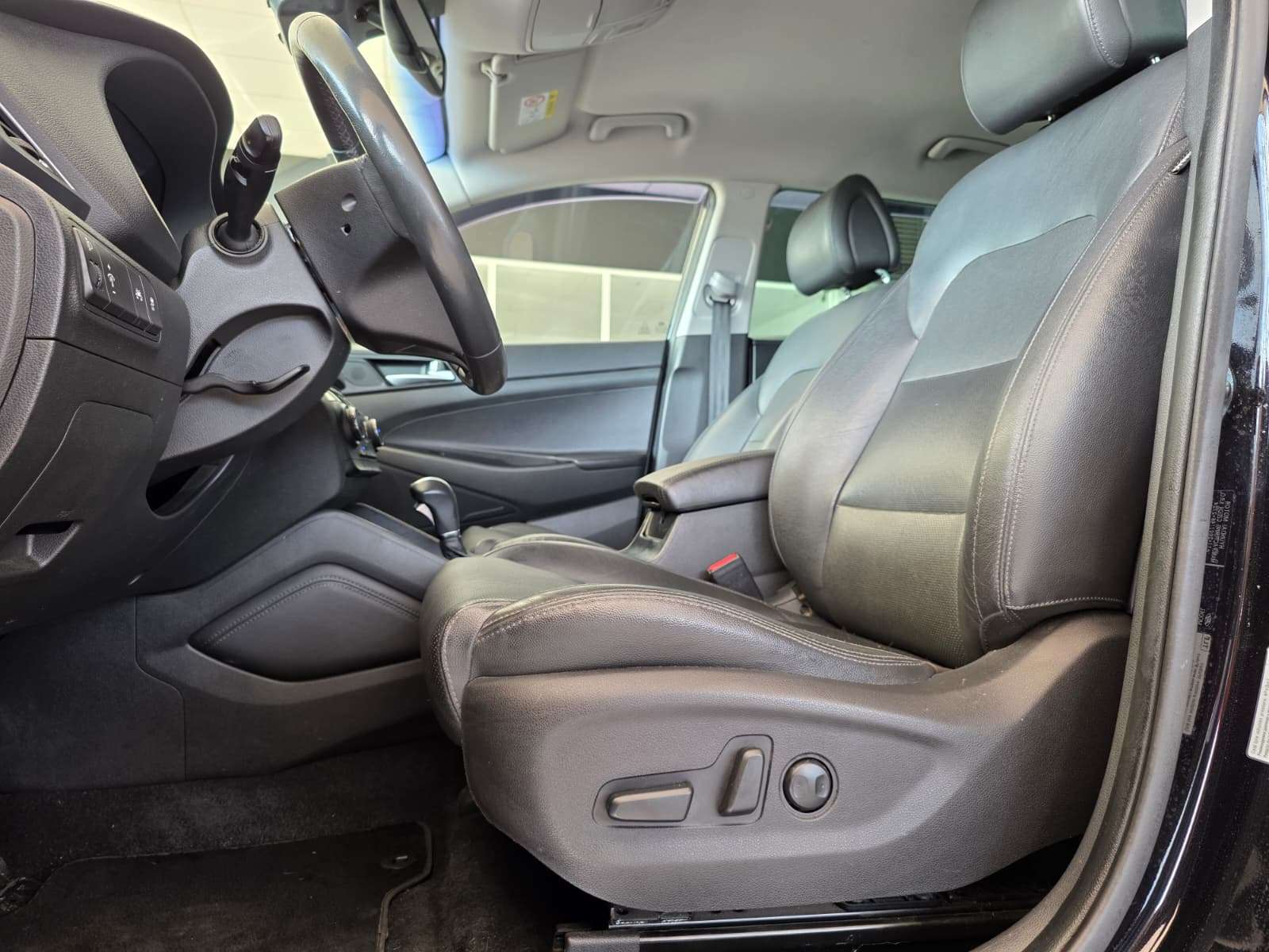 Hyundai TUCSON 🟢2.0 CRDi 136CV 4X4 - BOITE AUTO - GPS - CUIR