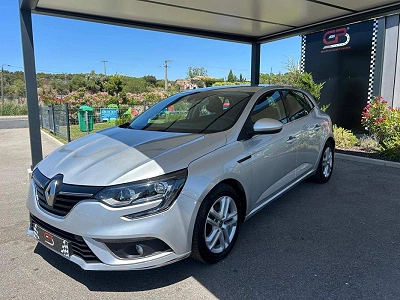 Renault Megane IV Berline Blue dCi 115 Zen