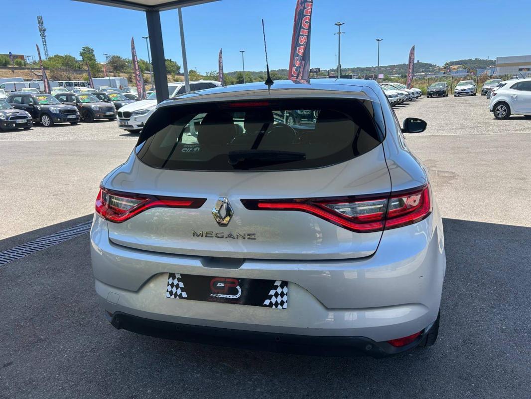 Renault Megane IV Berline Blue dCi 115 Zen