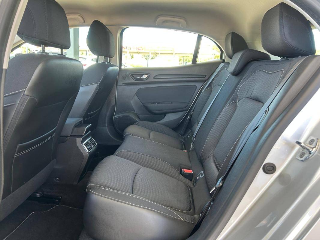 Renault Megane IV Berline Blue dCi 115 Zen