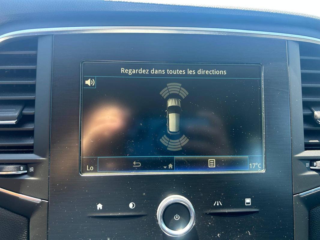 Renault Megane IV Berline Blue dCi 115 Zen