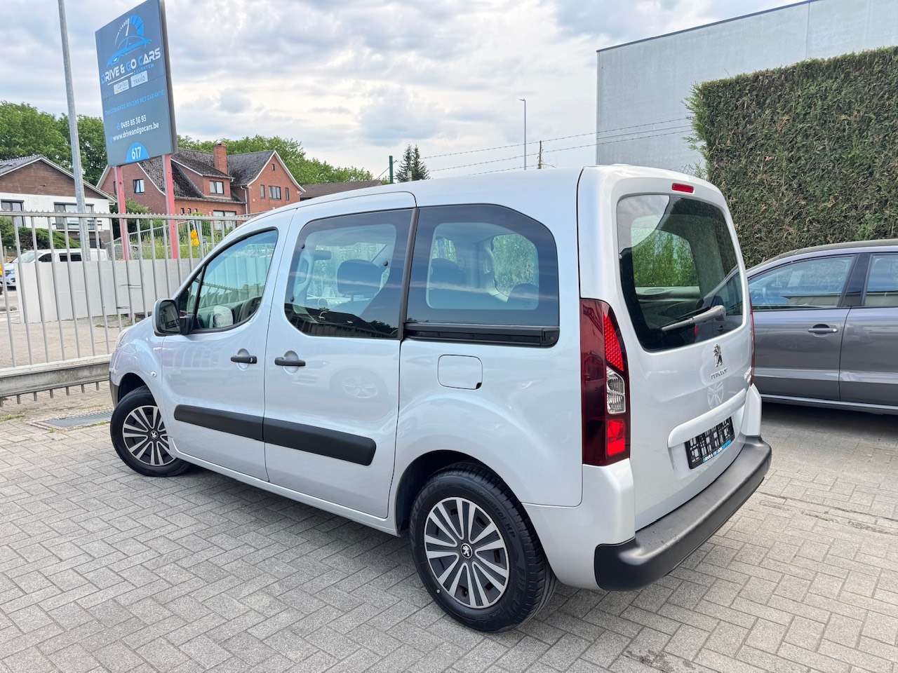 Peugeot Partner Tepee 1.6i Active ** 1 JAAR GARANTIE **