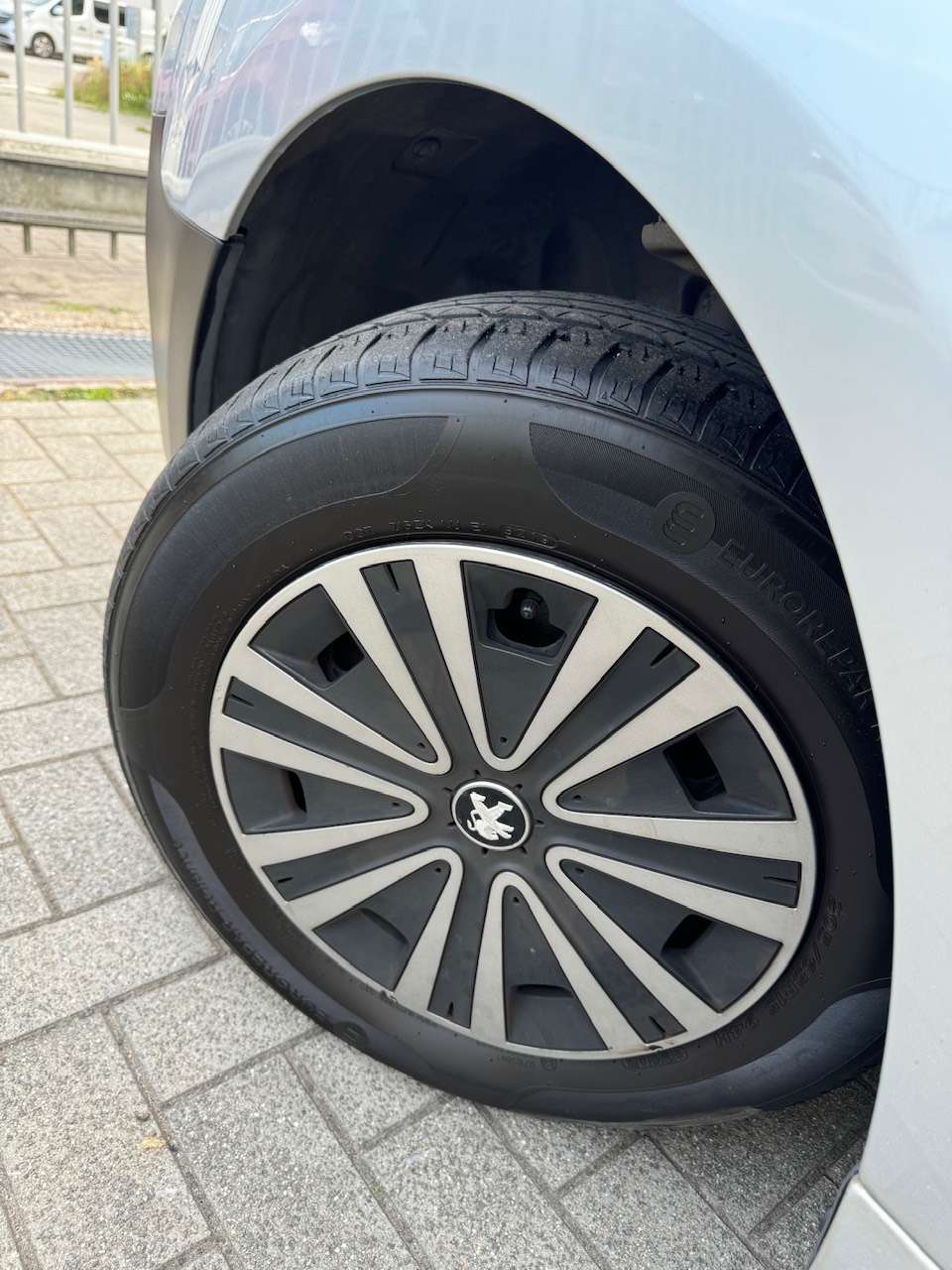 Peugeot Partner Tepee 1.6i Active ** 1 JAAR GARANTIE **