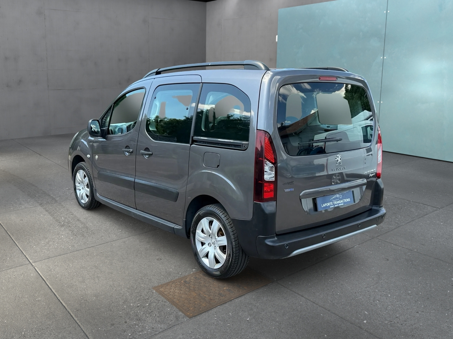 Peugeot PARTNER TEPEE 1.6 BLUEHDI 100CH OUTDOOR S&S