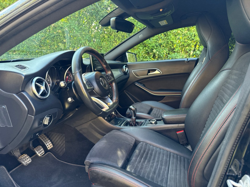 Mercedes-Benz CLA SHOOTING BRAKE 200 D FASCINATION * PACK AMG * 10/2017 * CAMERA * LED * 1ERE MAIN