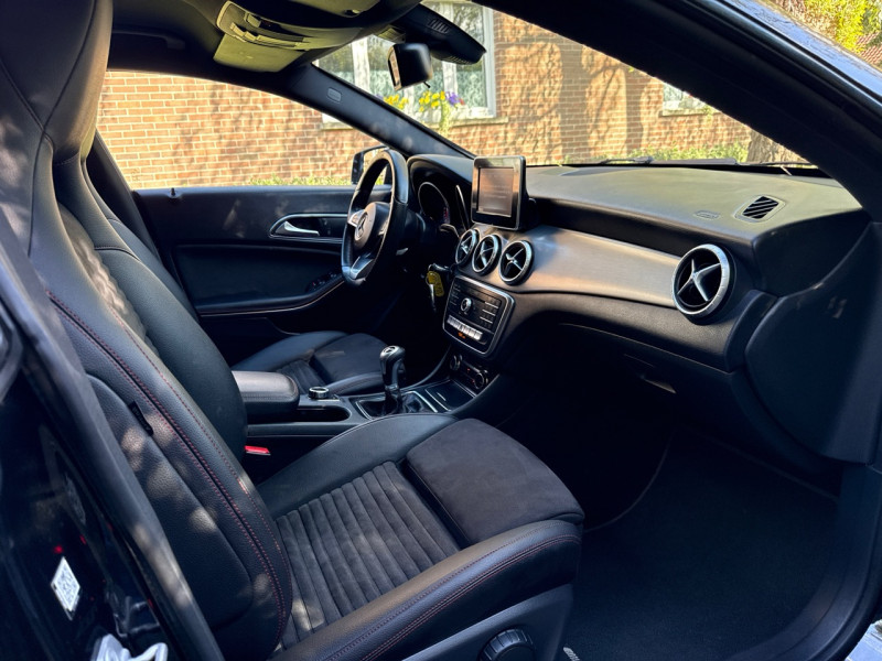 Mercedes-Benz CLA SHOOTING BRAKE 200 D FASCINATION * PACK AMG * 10/2017 * CAMERA * LED * 1ERE MAIN