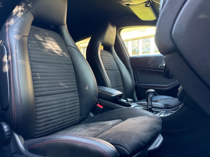 Mercedes-Benz CLA SHOOTING BRAKE 200 D FASCINATION * PACK AMG * 10/2017 * CAMERA * LED * 1ERE MAIN
