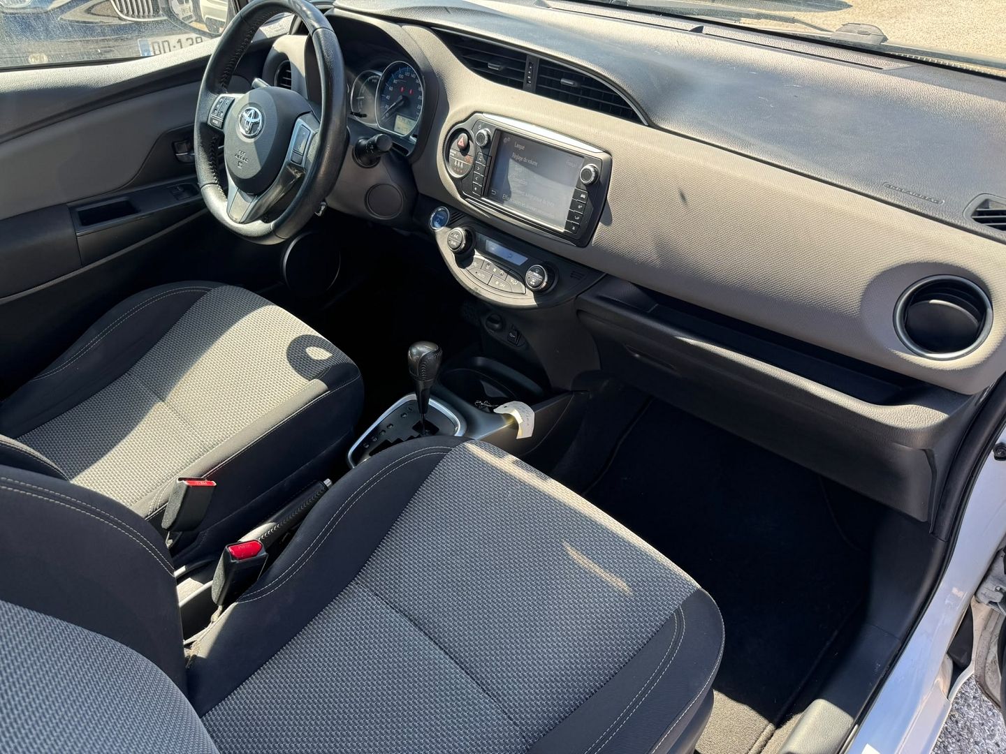 Toyota YARIS HSD 100H DYNAMIC 5P