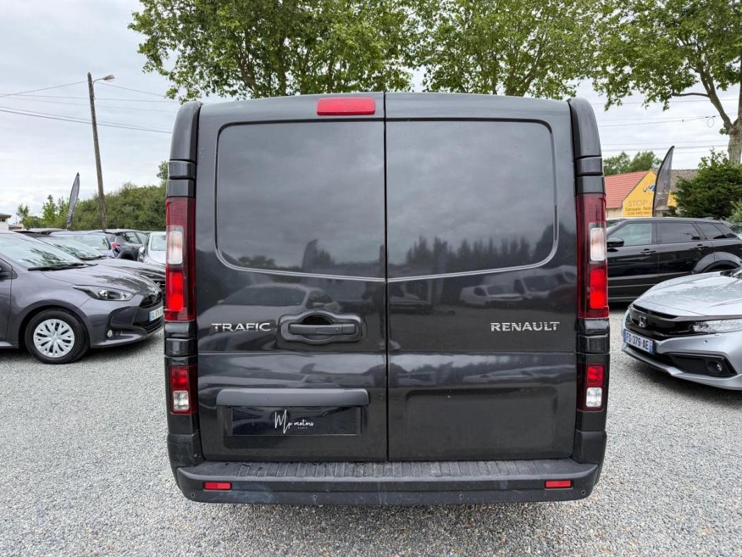Renault Trafic 2.0 DCI 145 LONG / 6 PLACES GRAND-CONFORT GARANTIE