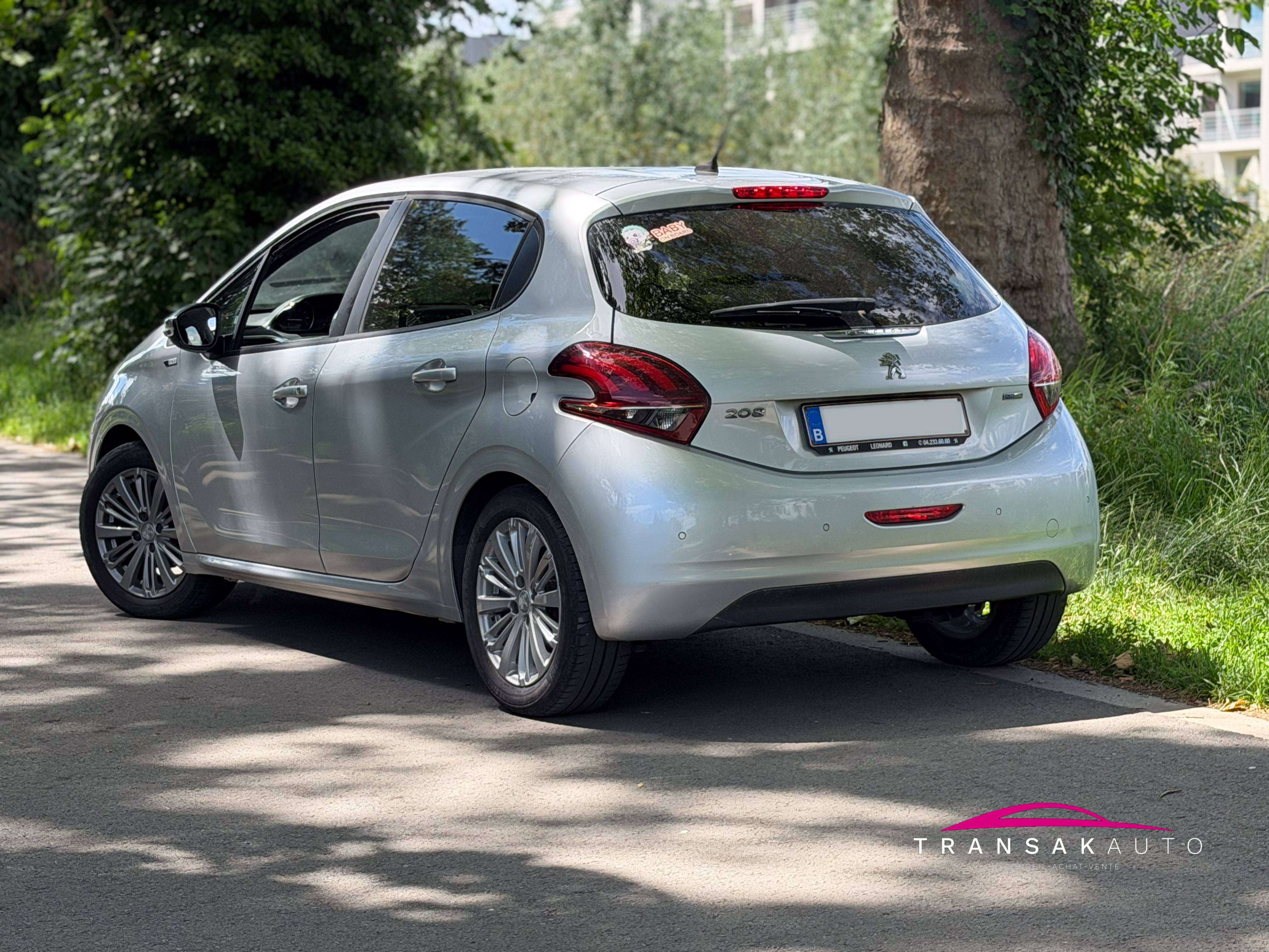 Peugeot 208 Garantie 12 mois - 1.2i PureTech Allure