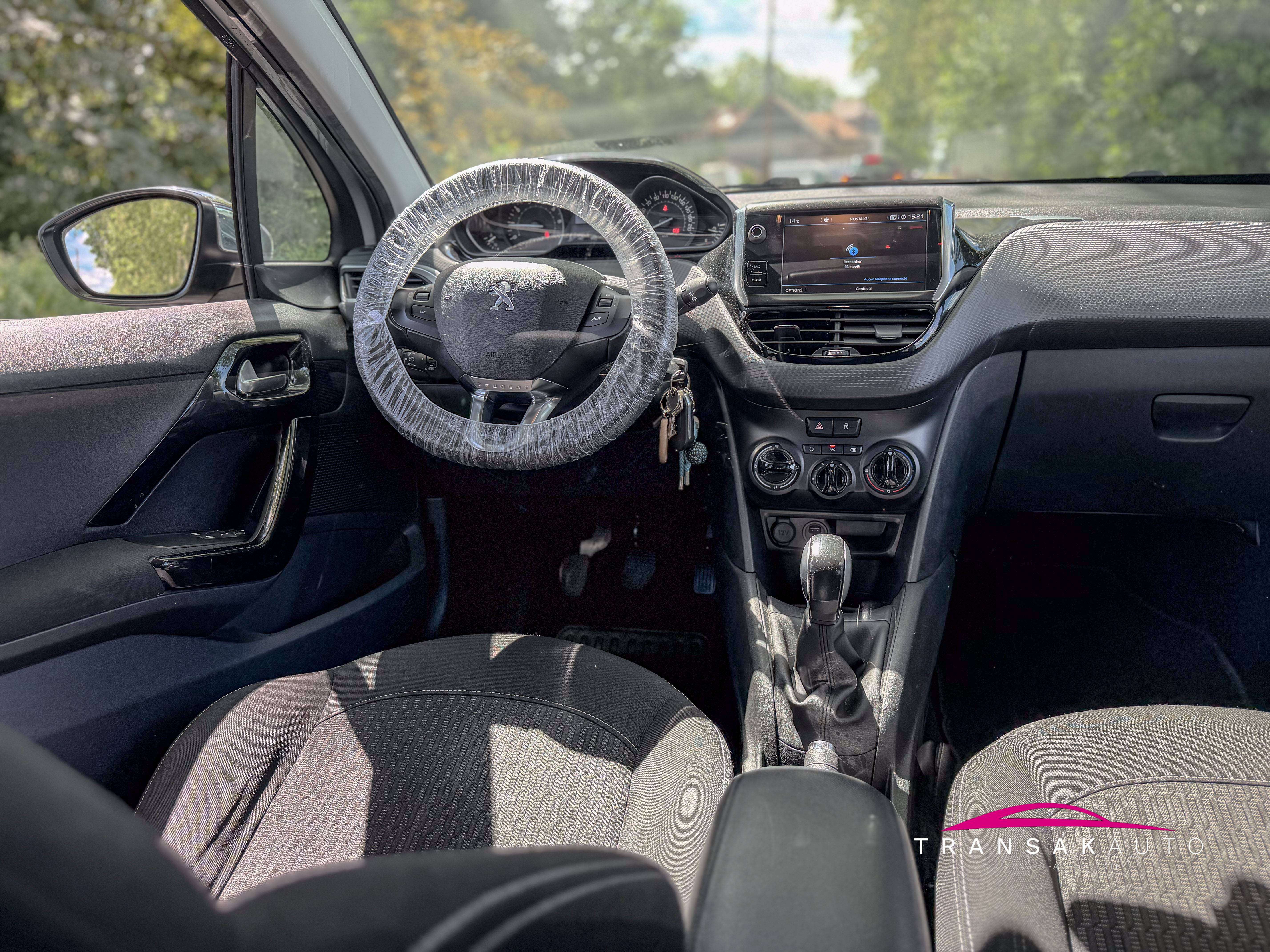 Peugeot 208 Garantie 12 mois - 1.2i PureTech Allure