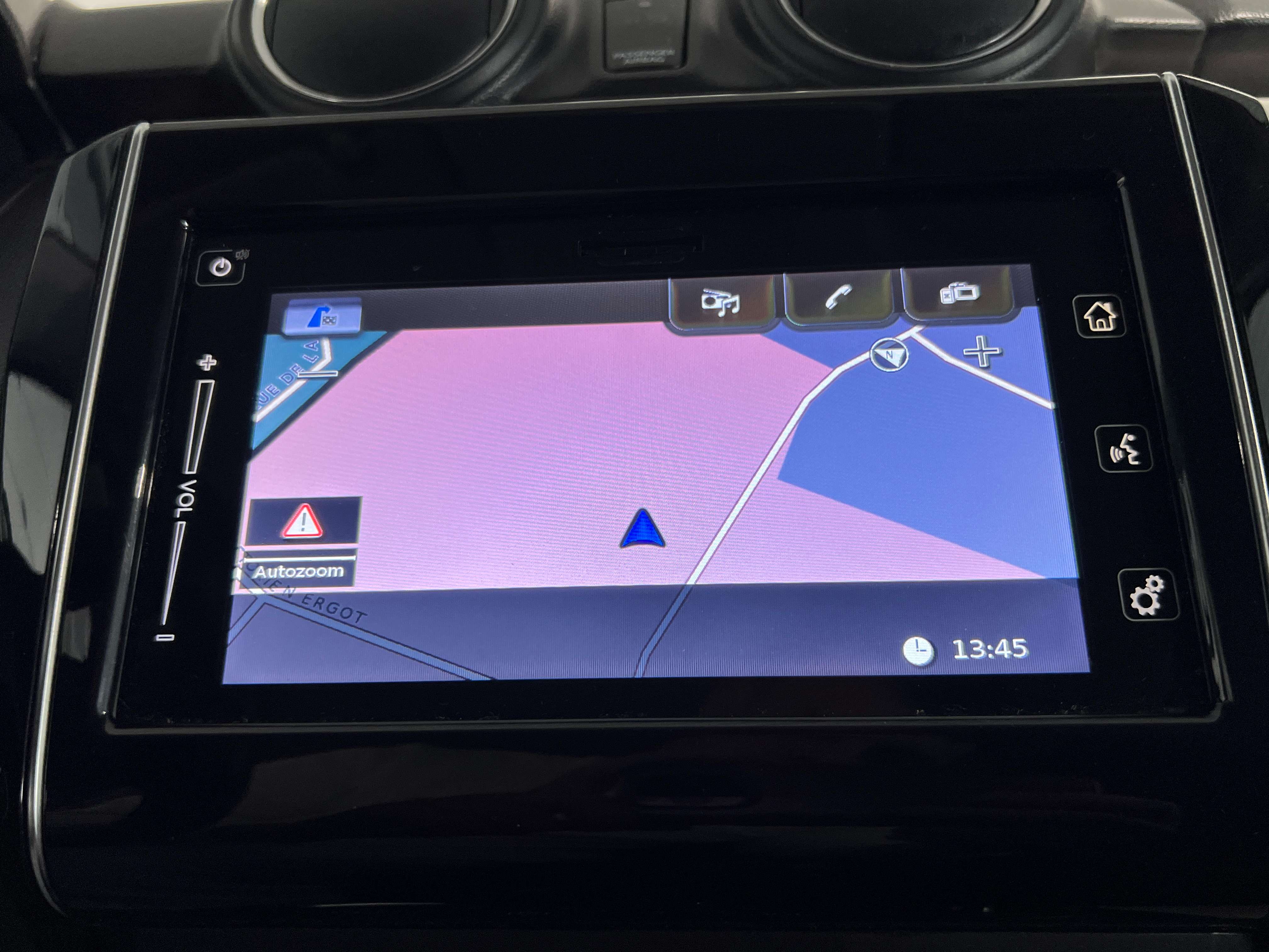 Suzuki Swift Swift 1.2 ESSENCE /CLIM/GPS/CAMERA DE RECULE/BLUETOOTH..