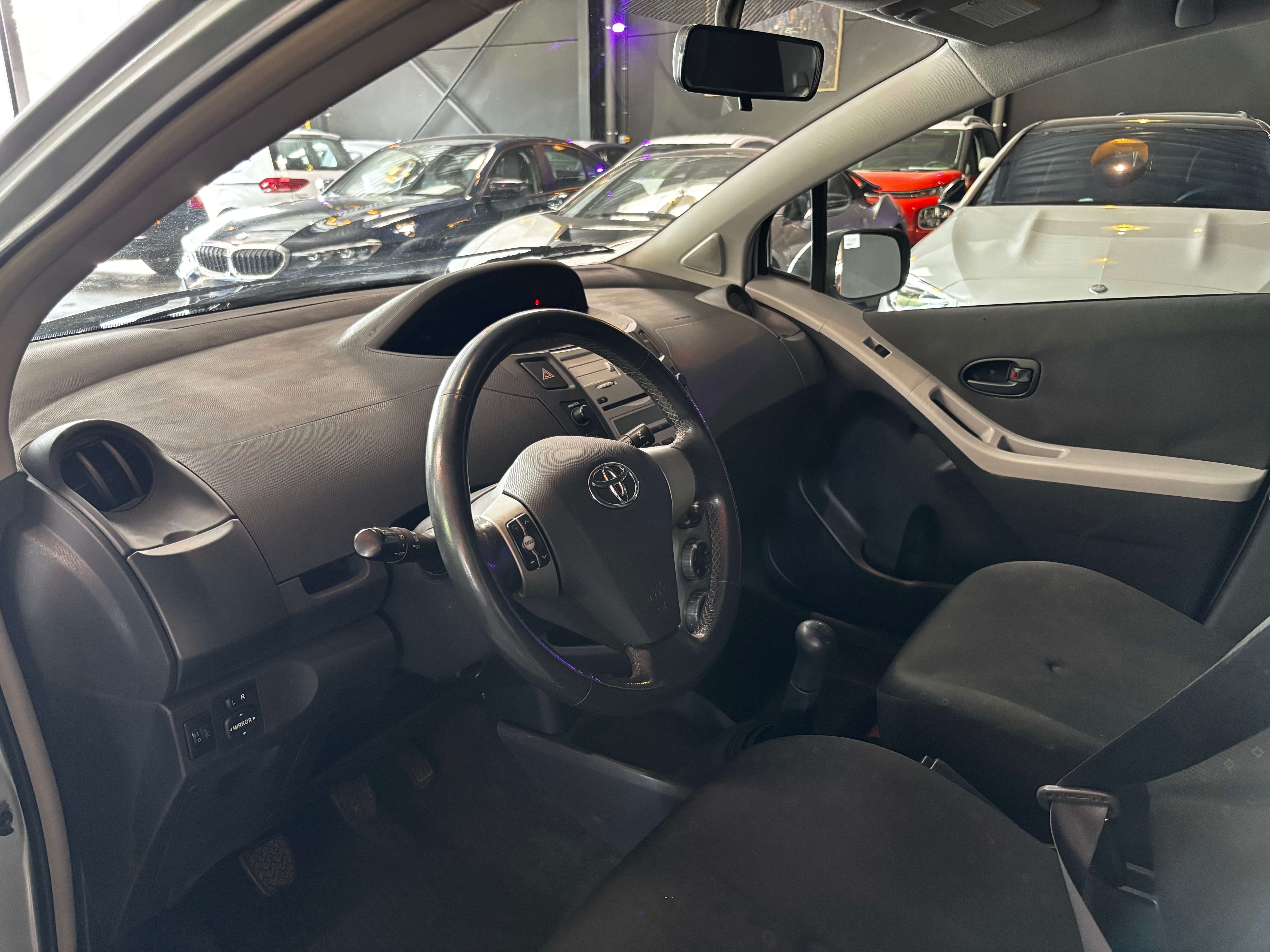Toyota Yaris Yaris 1.0i VVT-i Luna