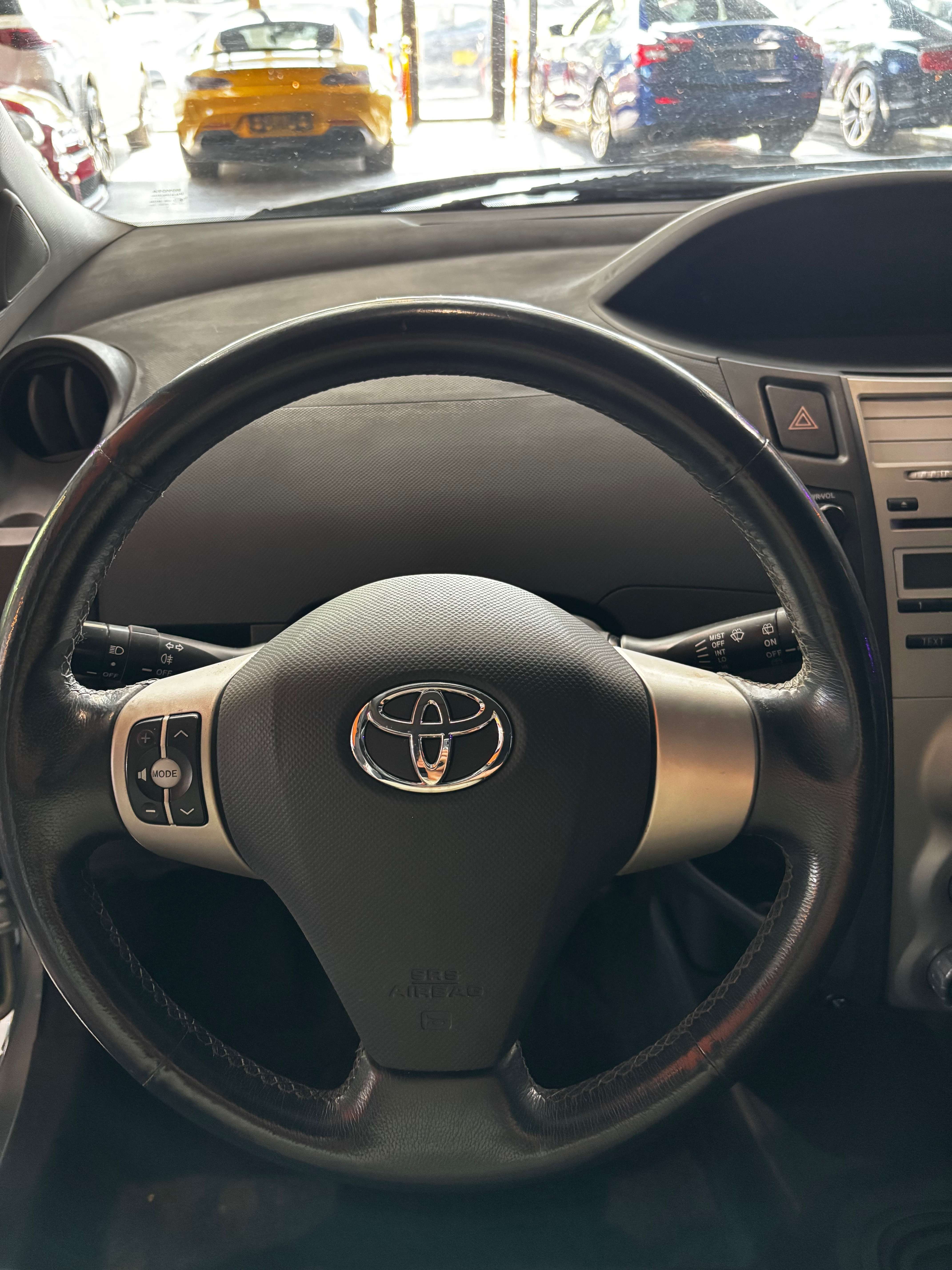 Toyota Yaris Yaris 1.0i VVT-i Luna