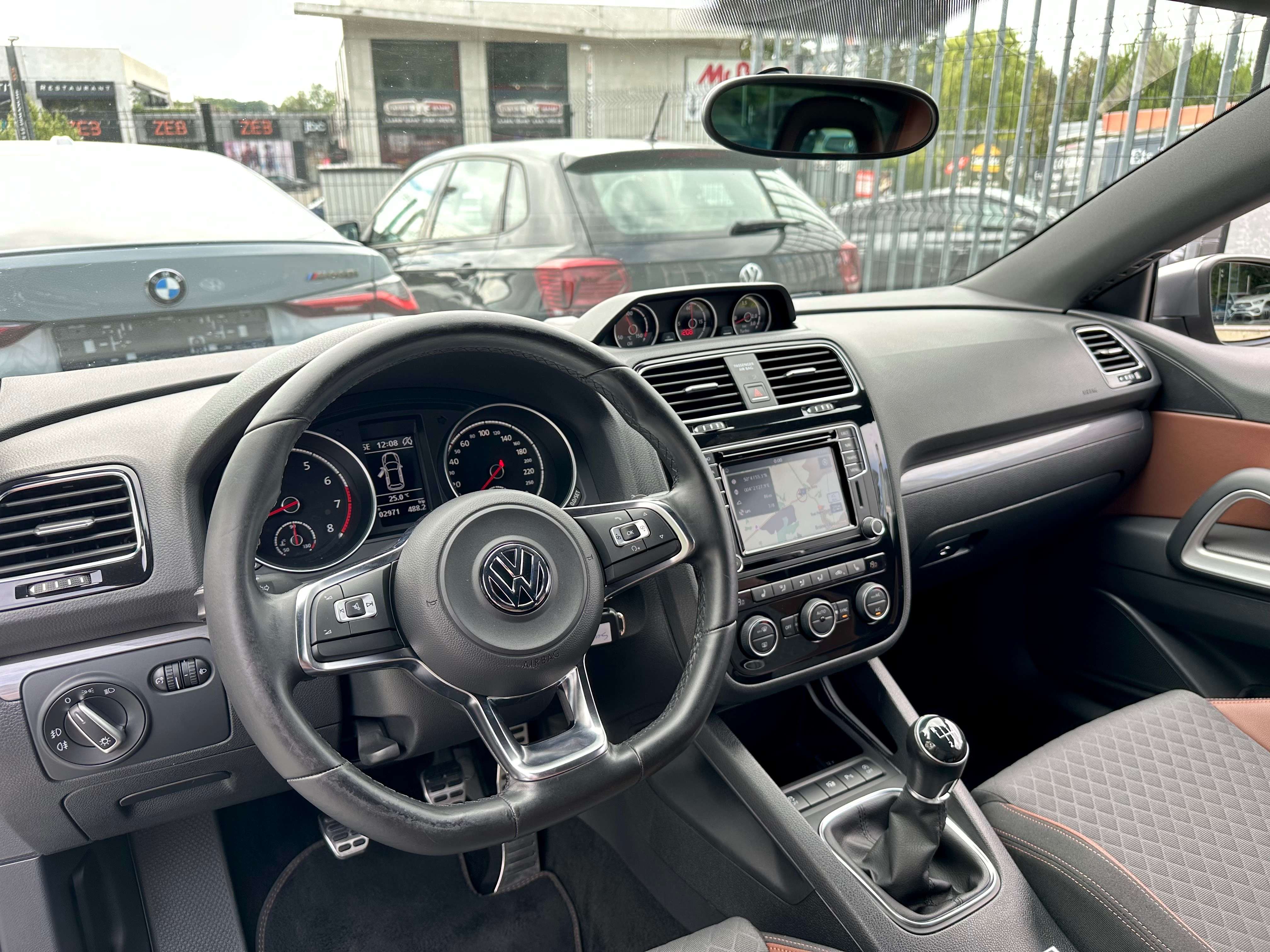 Volkswagen Scirocco 1,4 TSI*EURO 6*FACELIFT*CUIR*NAVI*CAMERA*SIEG CHAUFF*CARNET VW*NOUVEAUX PNEUS*GARANTIE