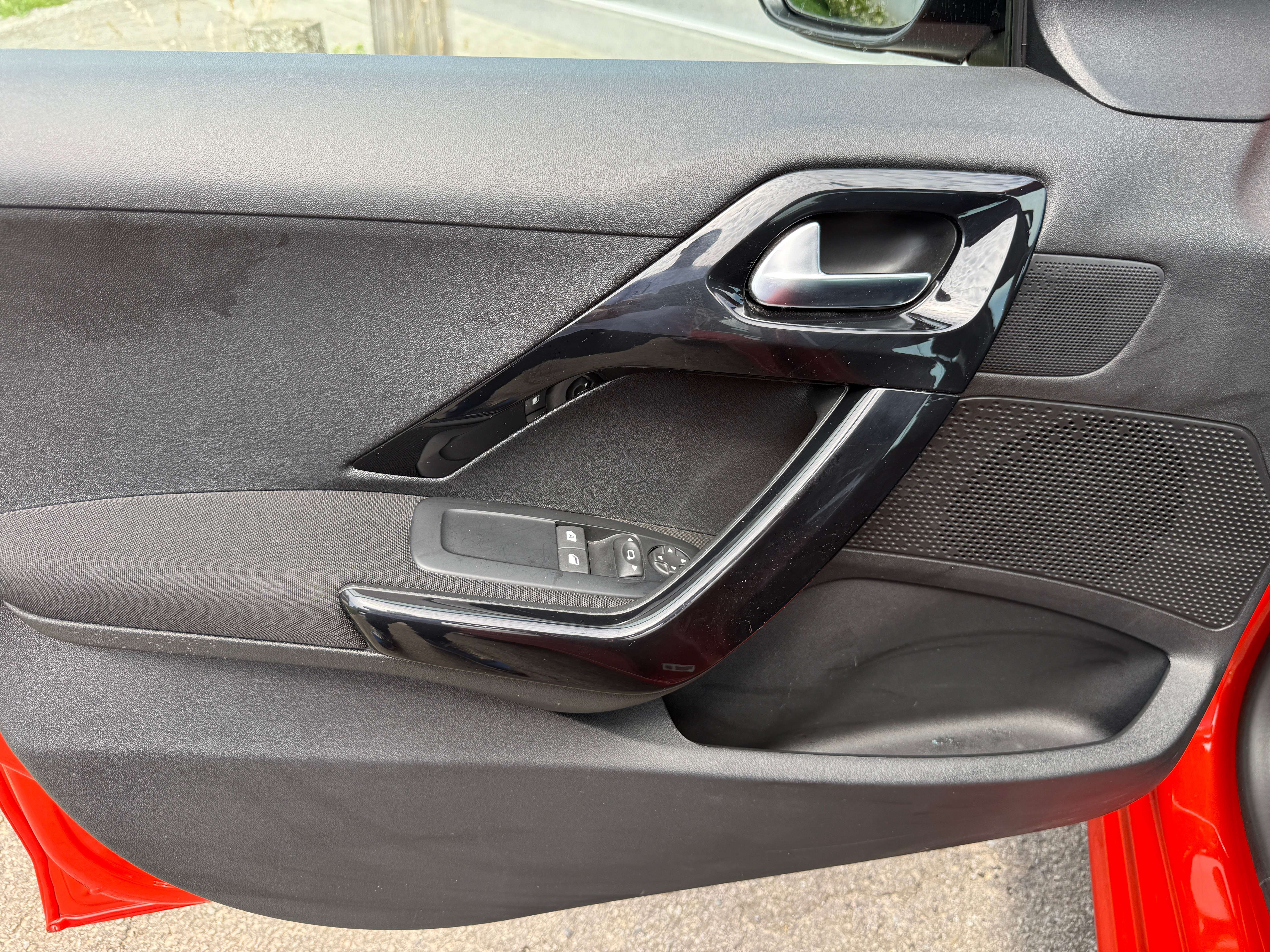 Peugeot 208 208 1.2i PureTech Active S