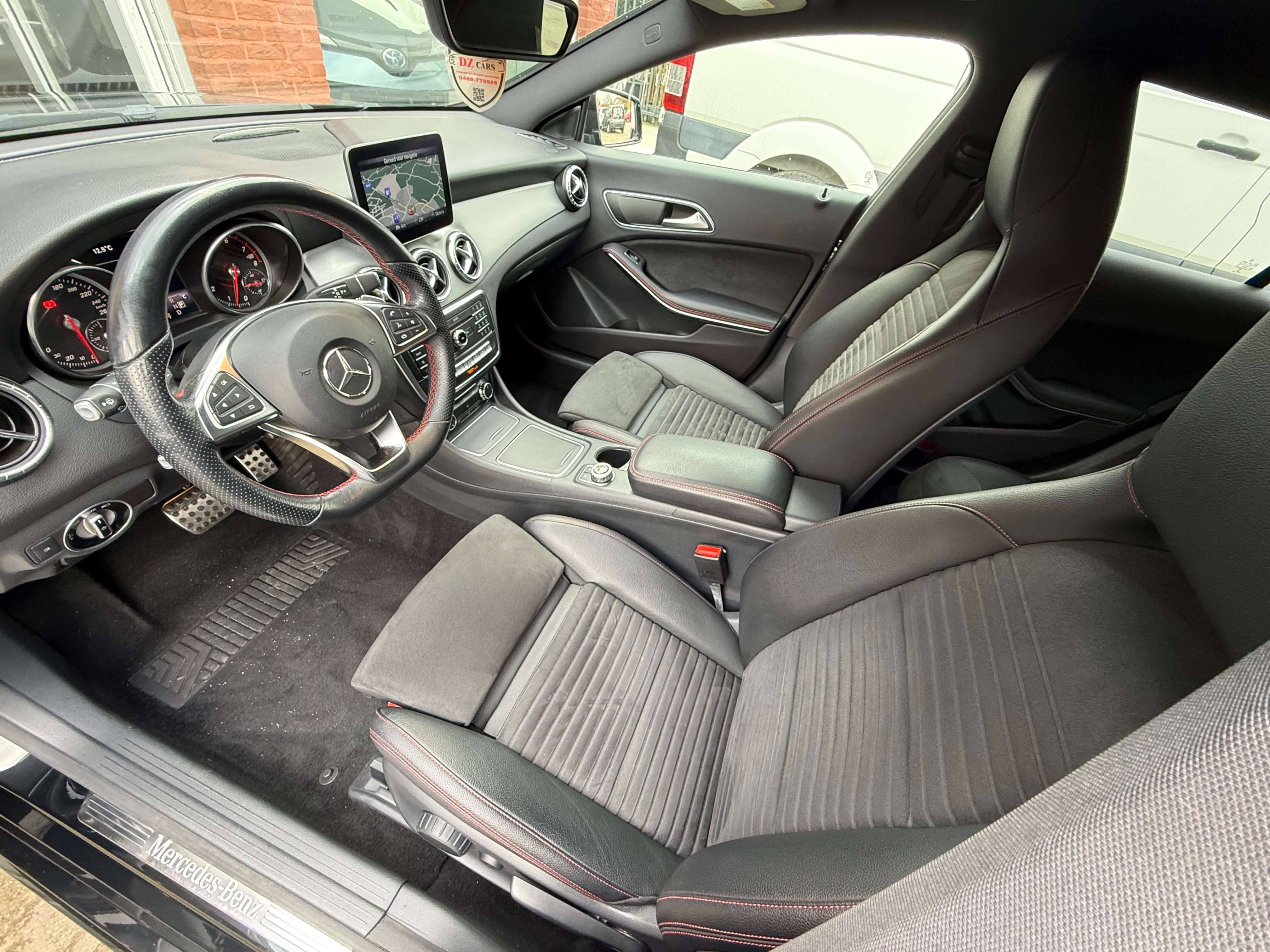 Mercedes-Benz CLA 180 PACK-AMG 122PK |✅CAMERA | LED | ZETELVERWARMING |