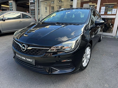Opel Astra Sports Tourer 1.5 Turbo D Elegance S/S Cuir Led Gps Jante Camera 6Vts Carnet Garantie