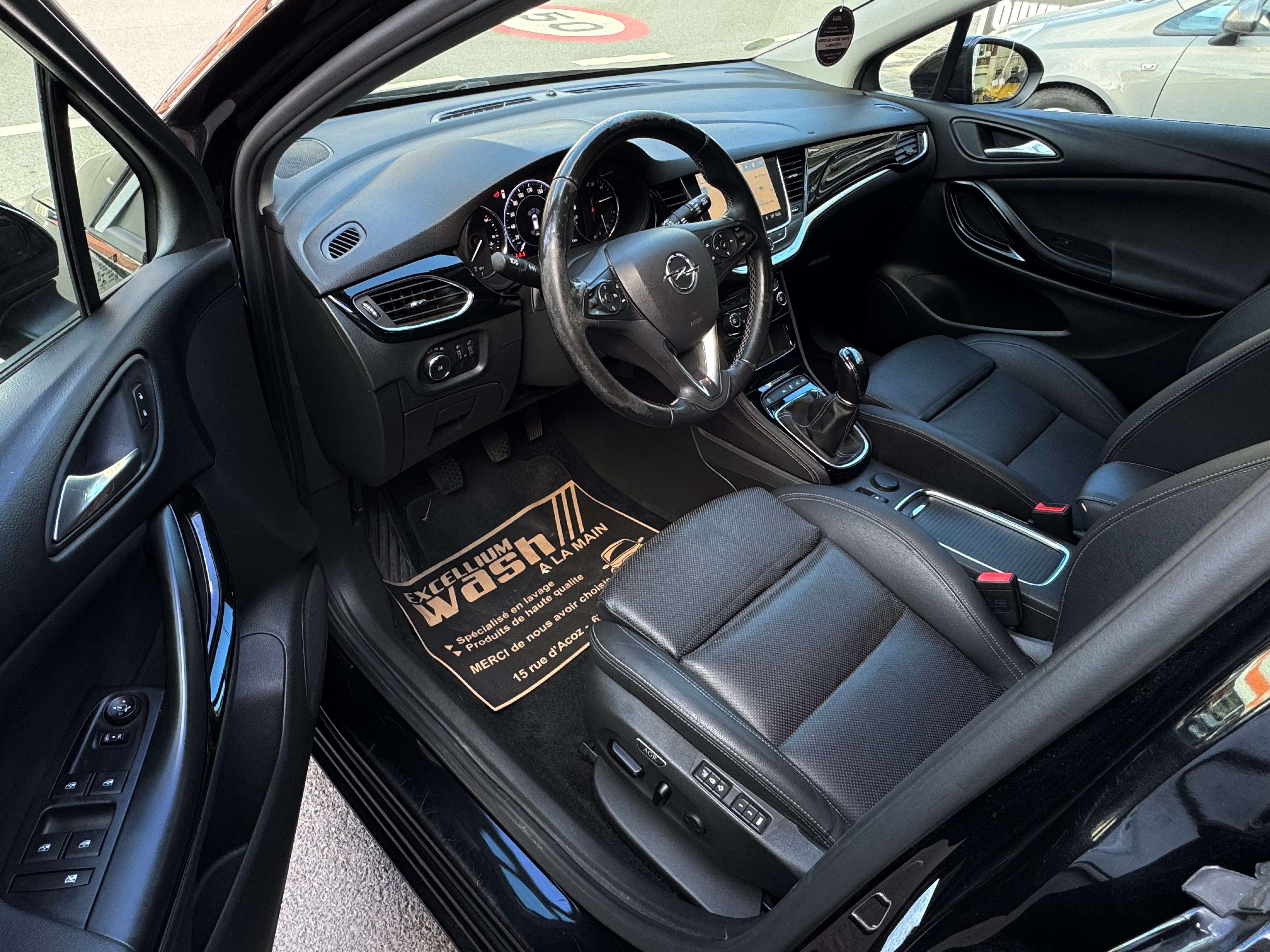 Opel Astra Sports Tourer 1.5 Turbo D Elegance S/S Cuir Led Gps Jante Camera 6Vts Carnet Garantie