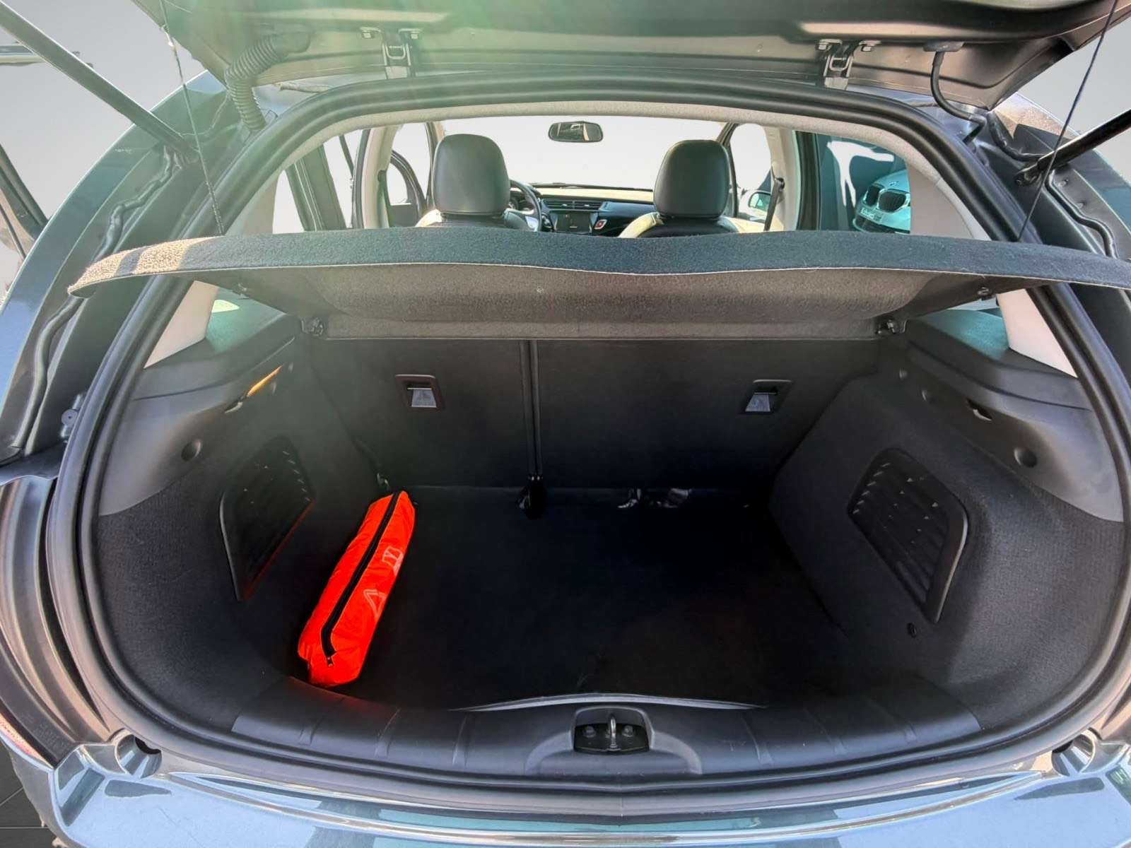 Citroen C3 C3 1.6i VTi Exclusive / Pano / Navi / Auto / Garantie