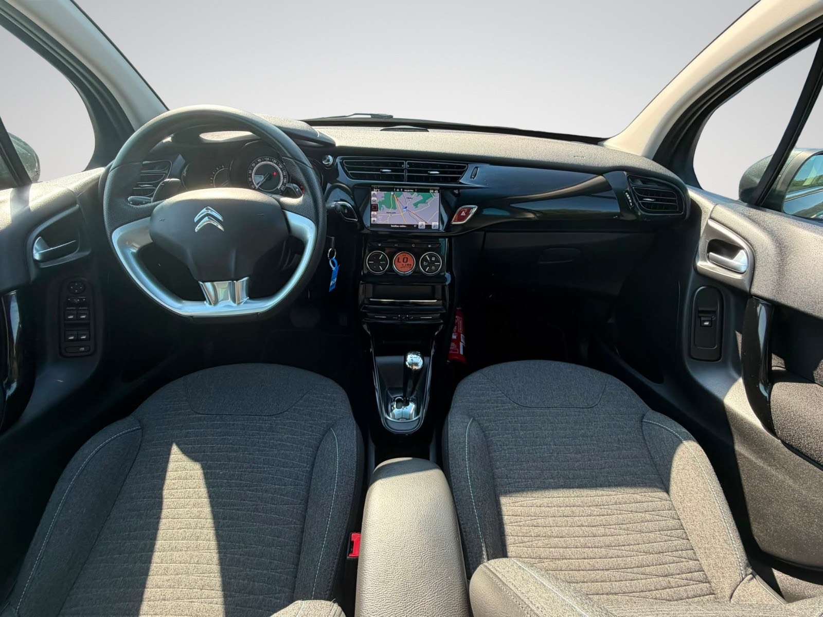Citroen C3 C3 1.6i VTi Exclusive / Pano / Navi / Auto / Garantie
