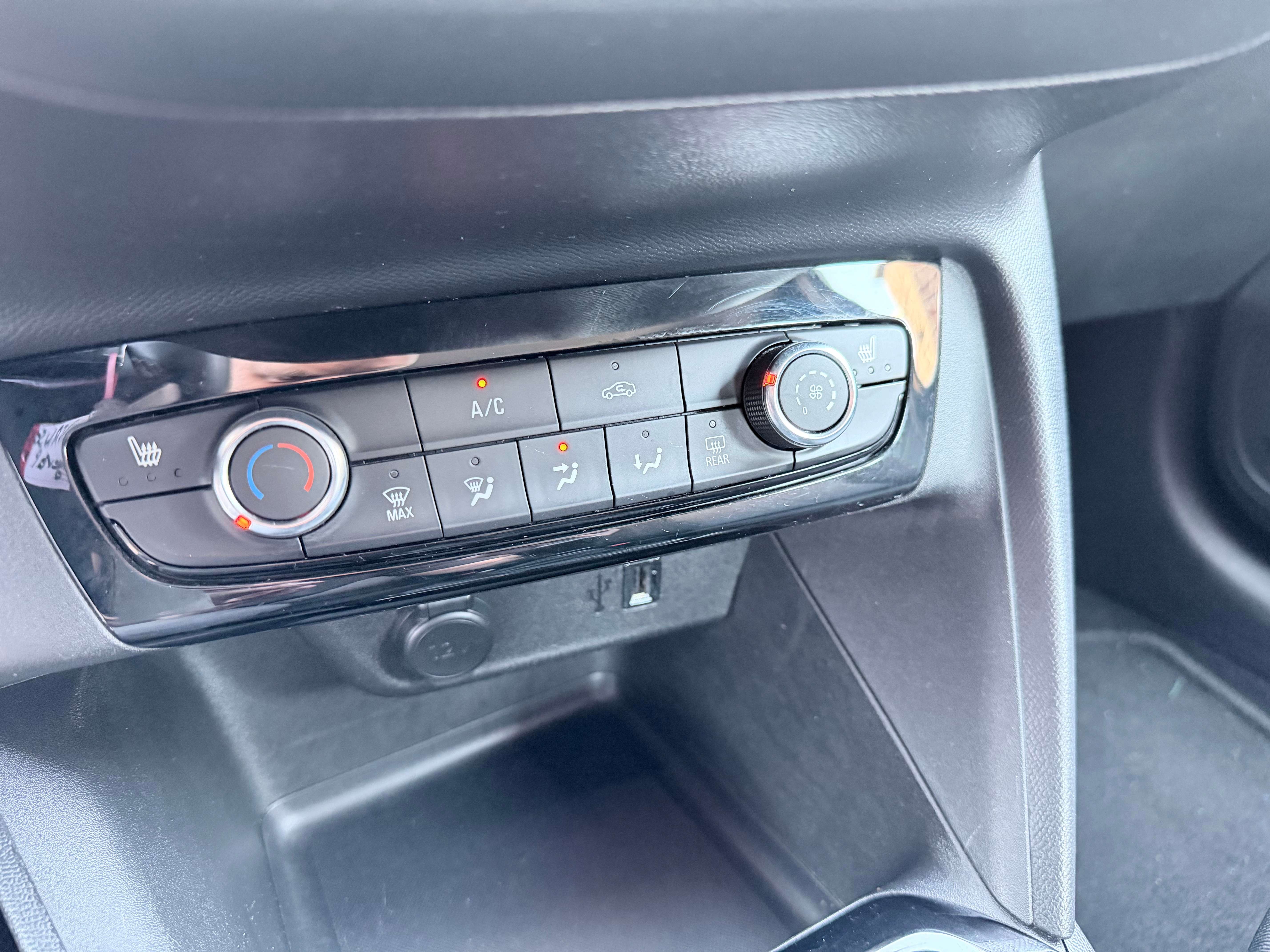 Opel Corsa 1.2 Turbo | AIRCO | NAVI | ZETELVERWARMING | CRUISE | CARPLAY
