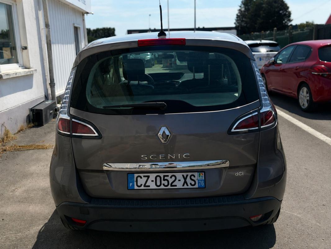 Renault Scenic III Dynamique UNIQUEMENT EXPORT