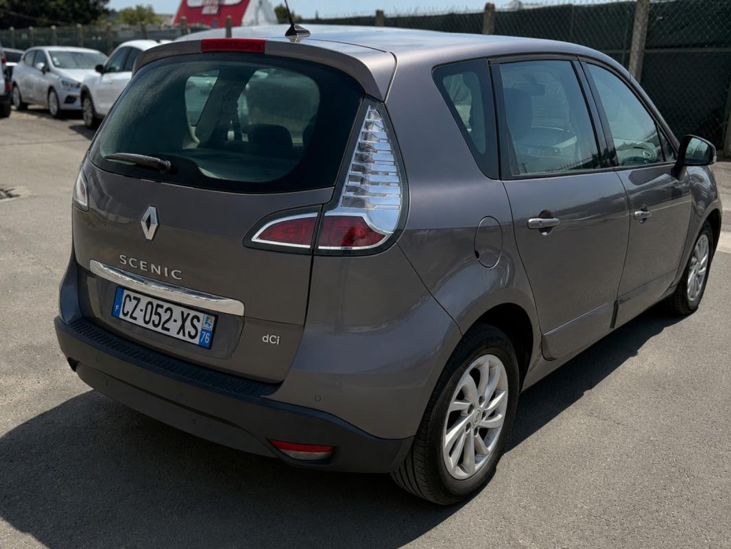 Renault Scenic III Dynamique UNIQUEMENT EXPORT