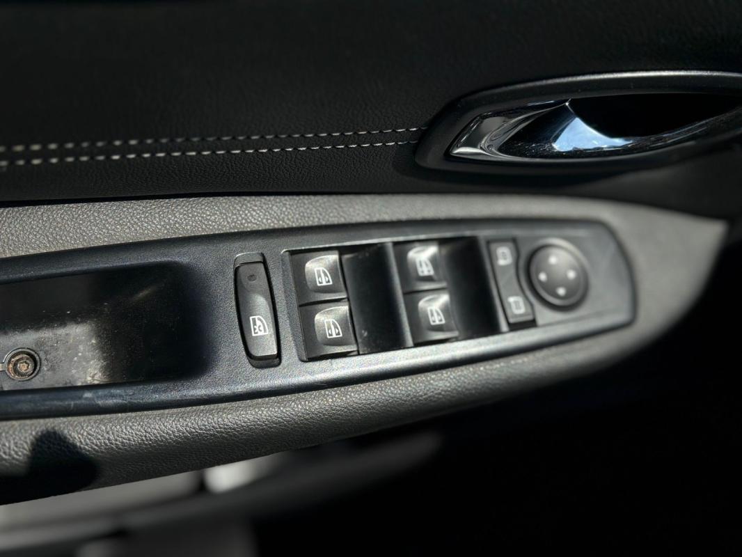 Renault Scenic III Dynamique UNIQUEMENT EXPORT