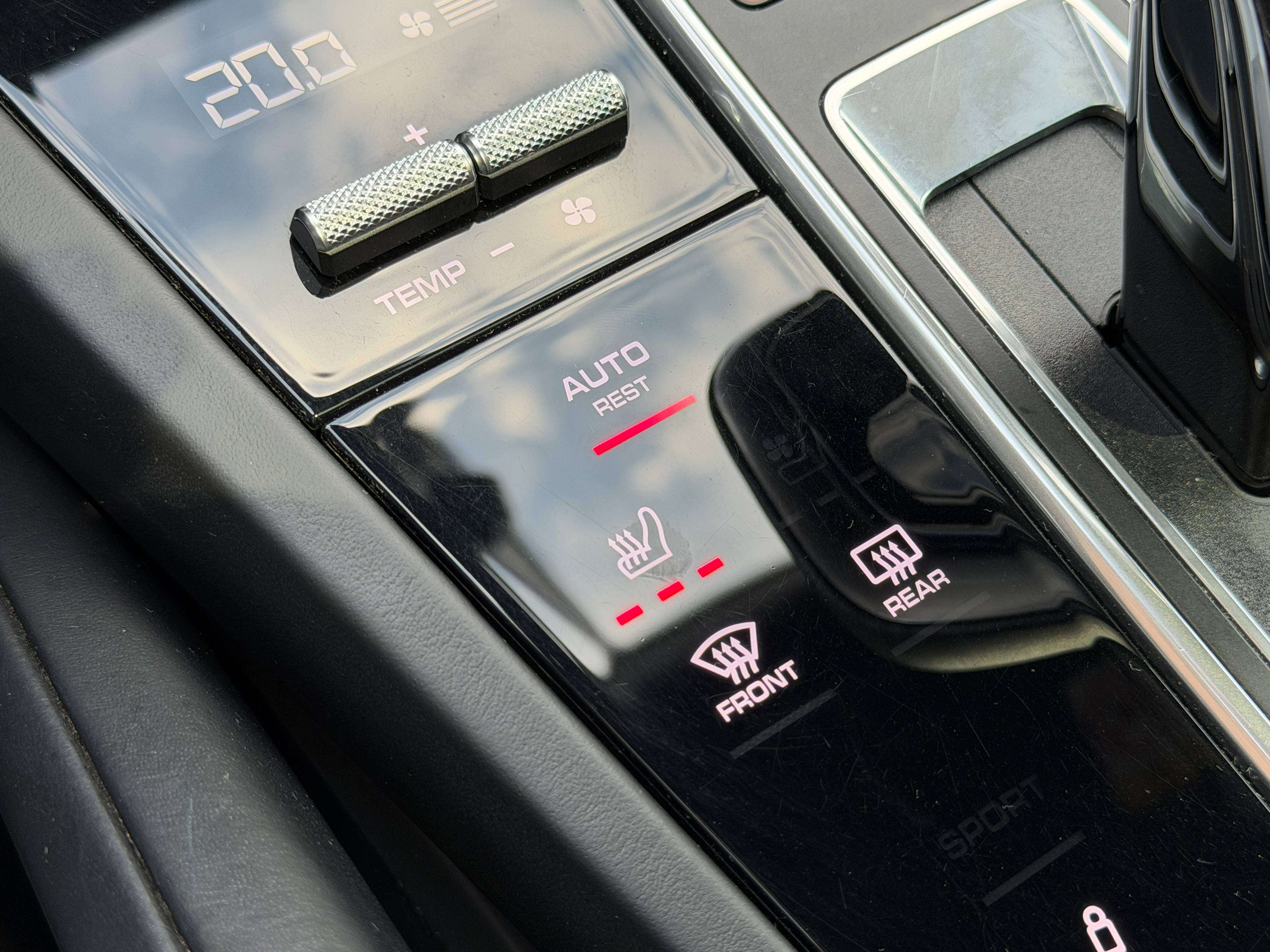 Porsche Cayenne e-Hybrid 3.0 V6 - Bose - Sg chauff - Toit pano - Chrono