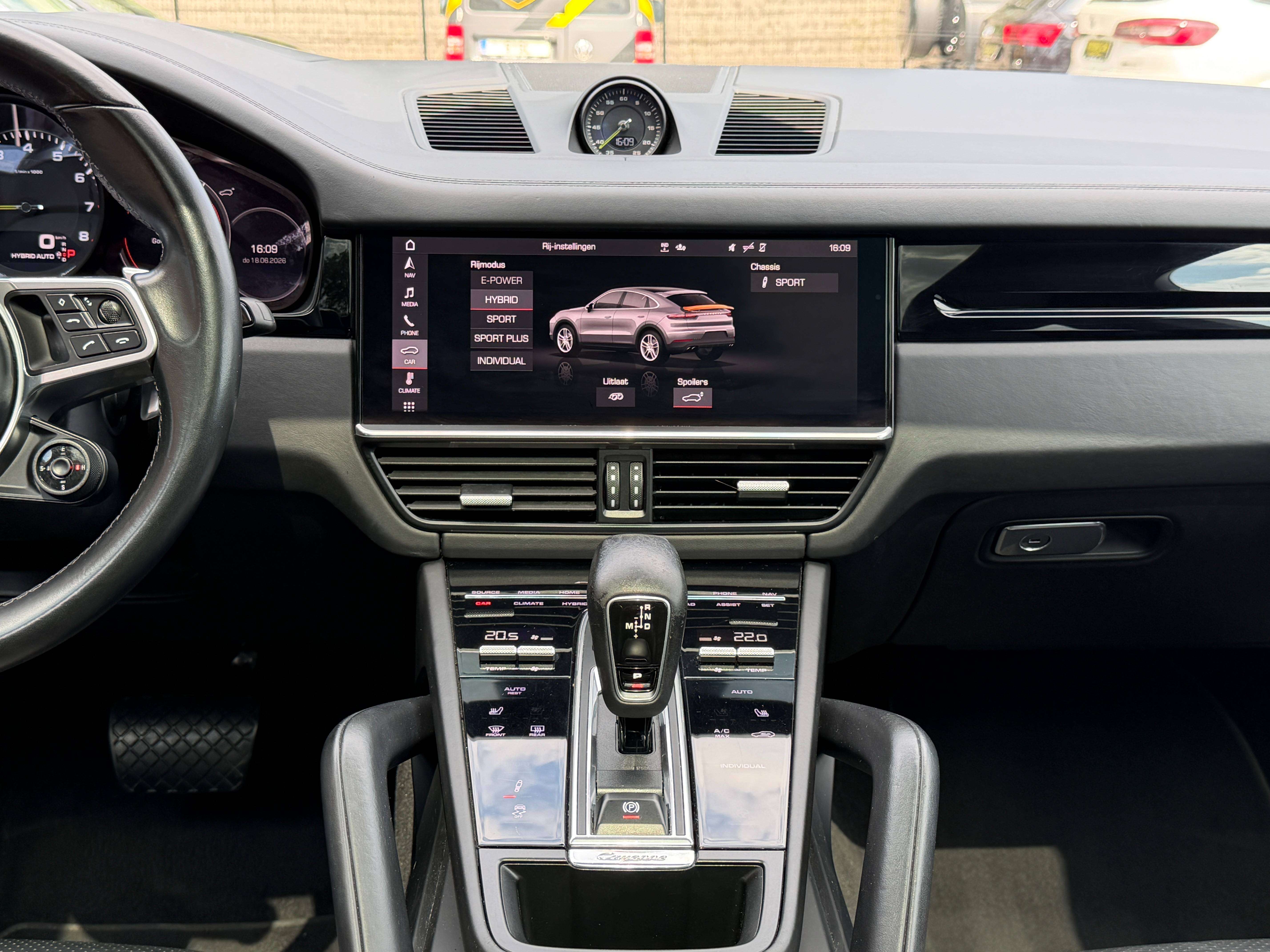 Porsche Cayenne e-Hybrid 3.0 V6 - Bose - Sg chauff - Toit pano - Chrono