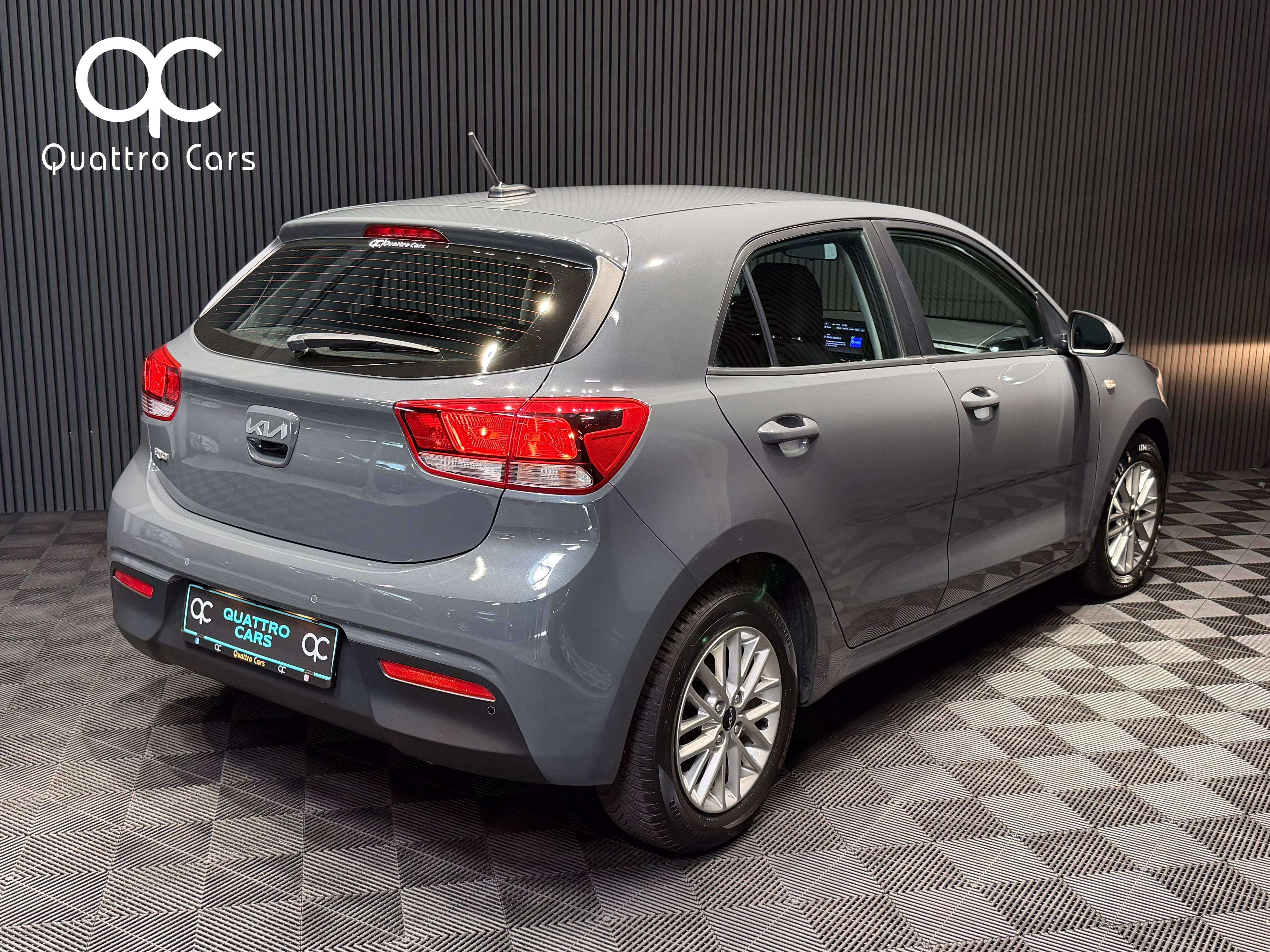 Kia Rio 1.2i / Car play / Camera / Clim / 1e Main