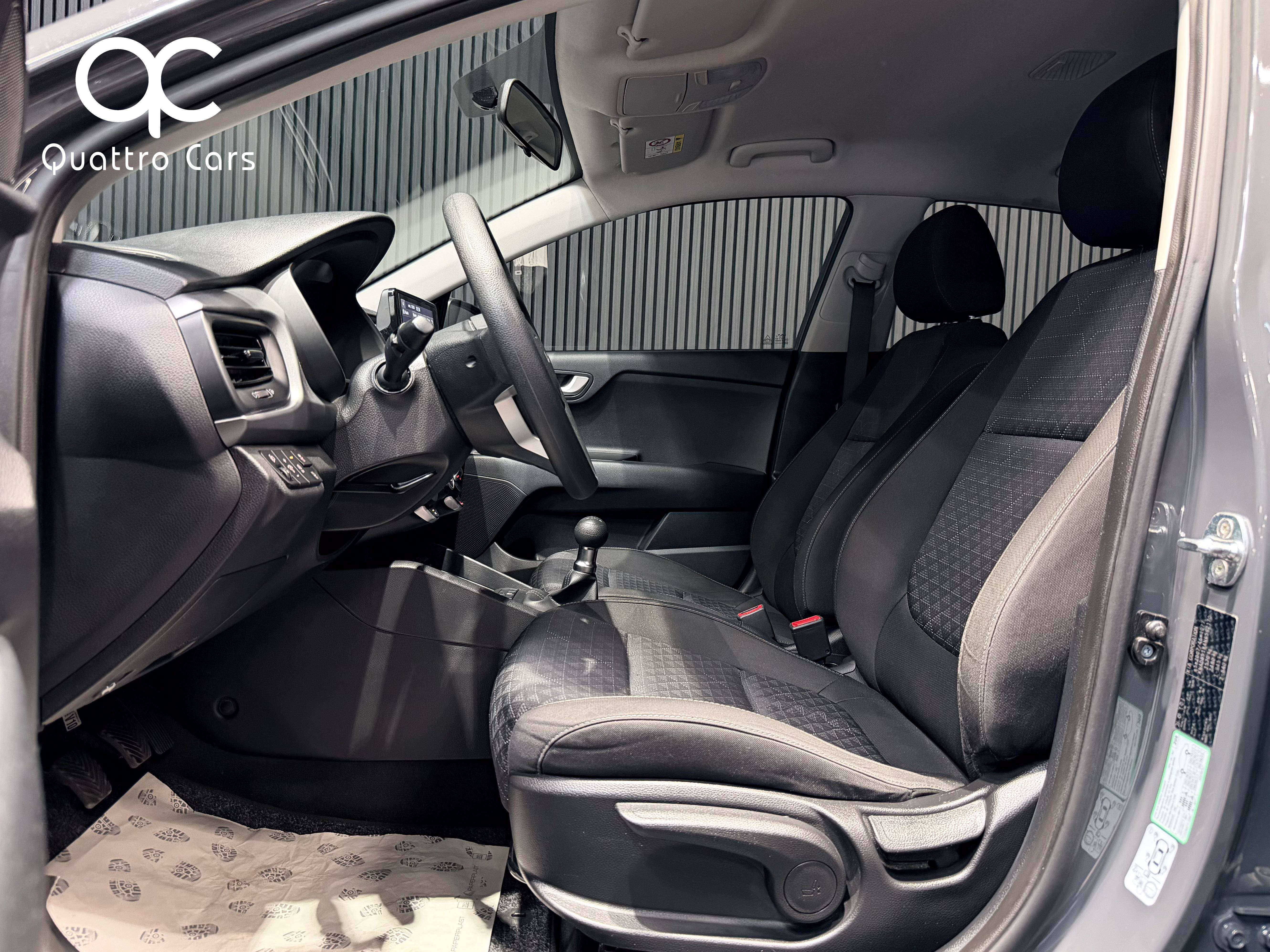 Kia Rio 1.2i / Car play / Camera / Clim / 1e Main