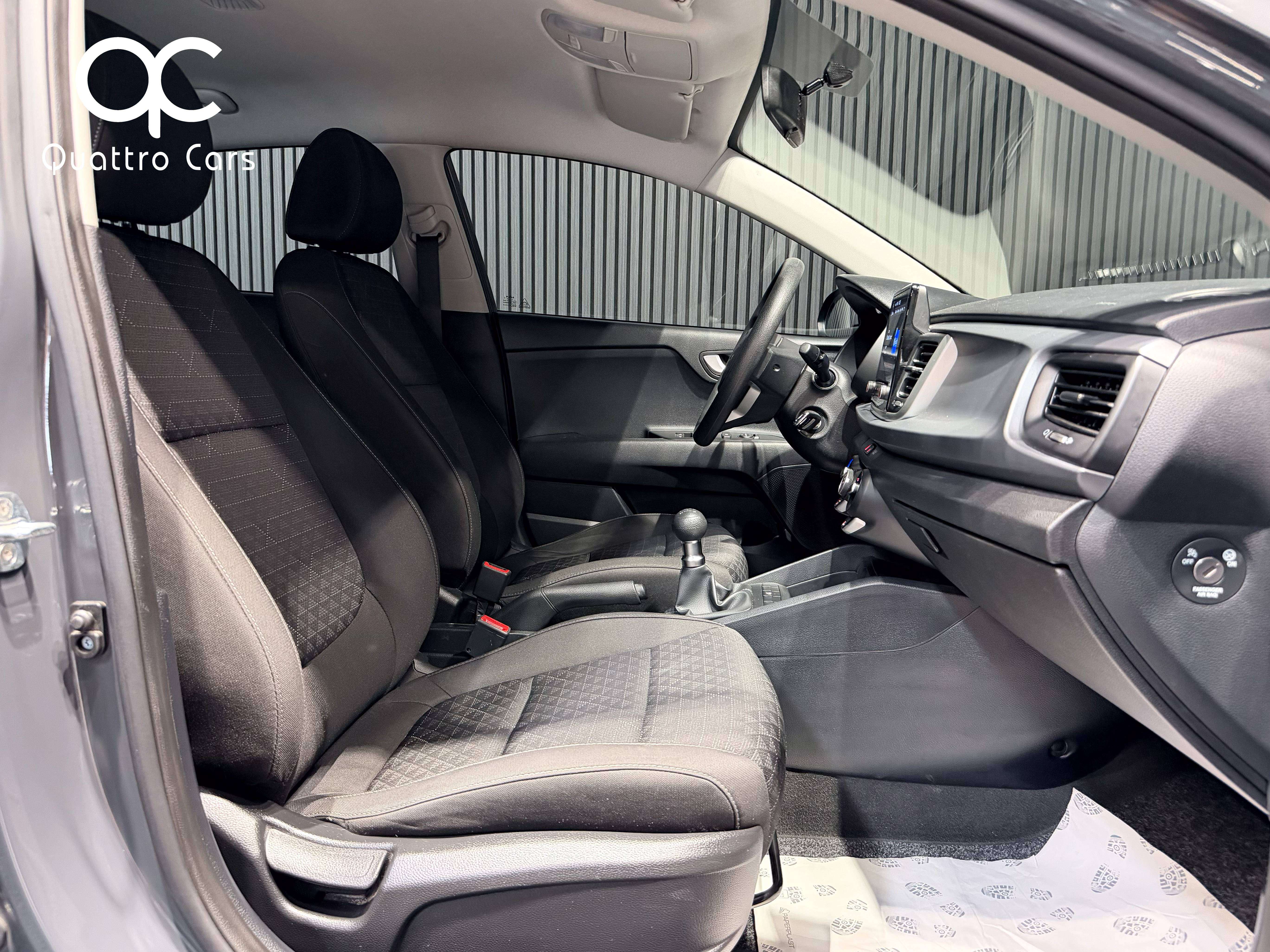 Kia Rio 1.2i / Car play / Camera / Clim / 1e Main