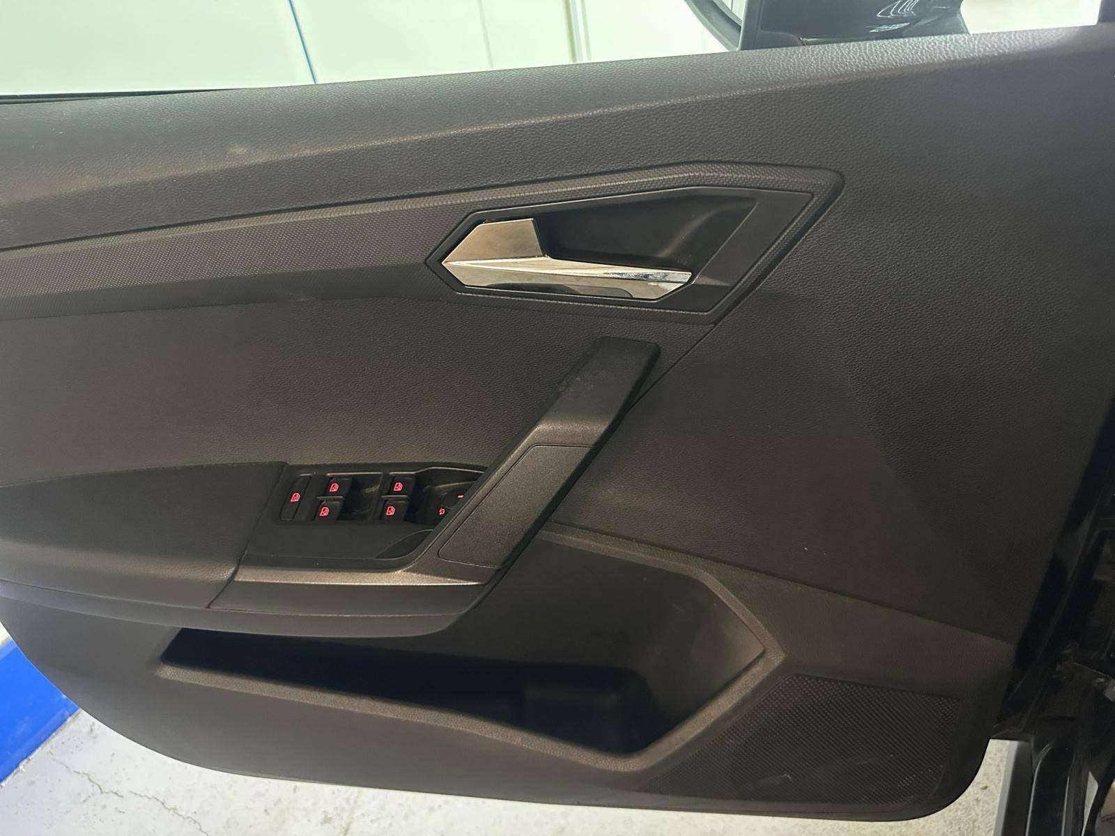SEAT Arona Arona 1.0 TSI Carnet complet Seat / Véhicule belge / Garantie 12 mois Seat / Crédit 0% possible