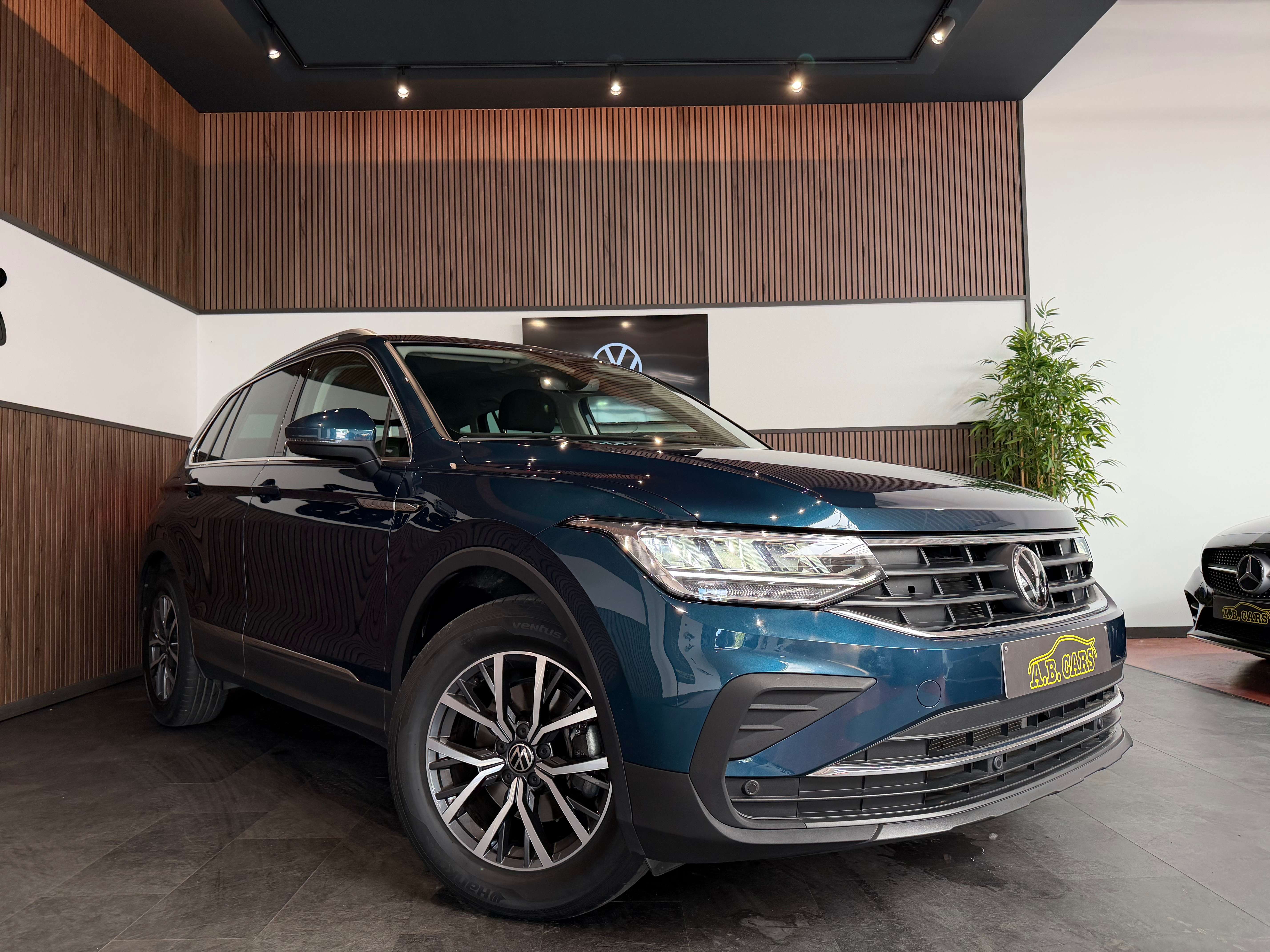 Volkswagen Tiguan 1.5 TSI - AUTOMATIQUE - 1ERPRO - GARANTIE 12MOIS