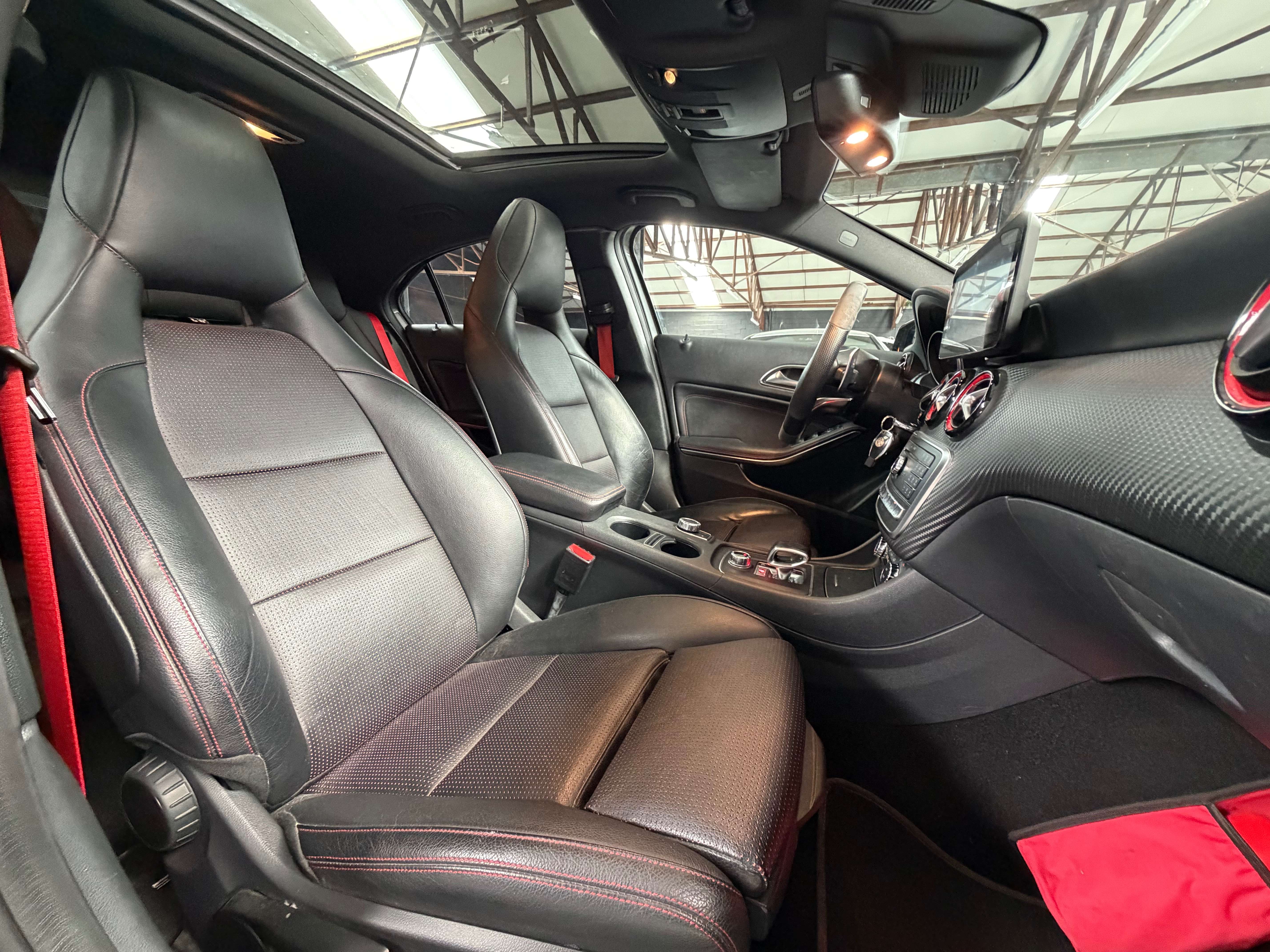 Mercedes-Benz A 45 AMG 4-Matic * 12/2015 * PACK AERO * PANO * GPS * SG CH * CLIM *