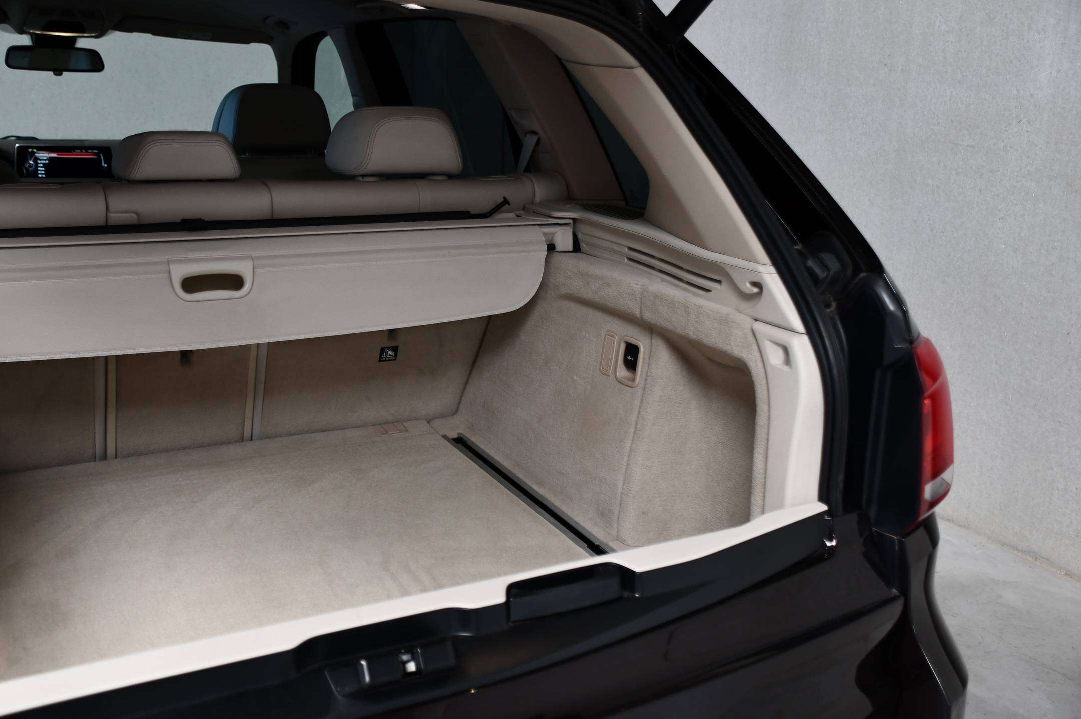 BMW X5 25d - TOPSTAAT! -  xDrive - HUD -  Memory - Cruise - Comfort seats
